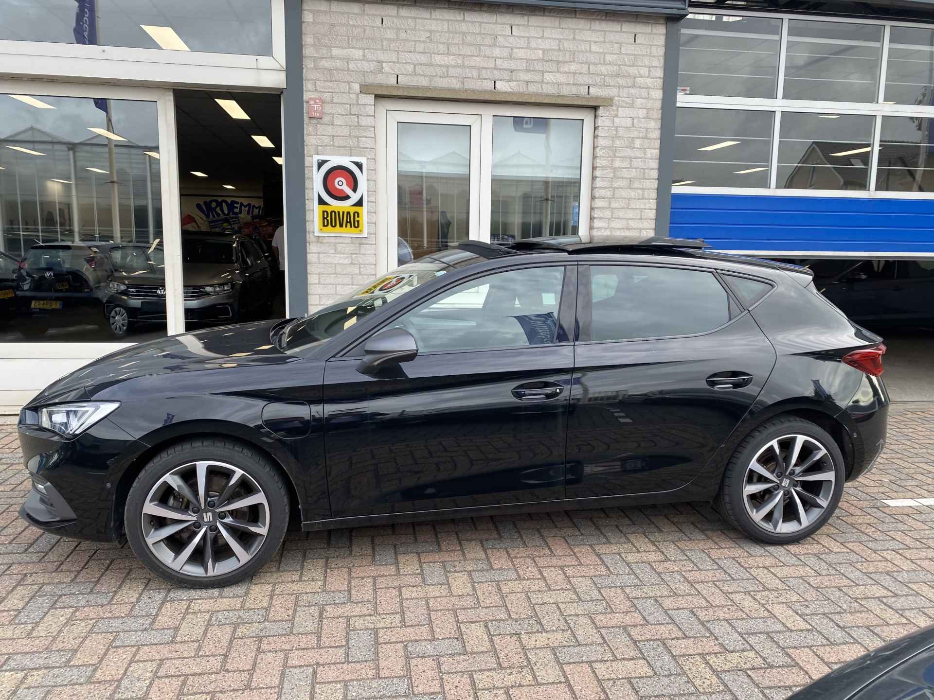 SEAT Leon 1.4 TSI eHybrid PHEV FR / AUTOMAAT/ PANO/ CAMERA/ PARK. SENSOREN/ DODE HOEK/ LED/ MEMORY SEATS/ KEYLESS/ STUUR VERWARM./ ADAPT. CRUISE/ APP CONNECT/ NAVI/ CLIMA/ DAB/ - 3/31