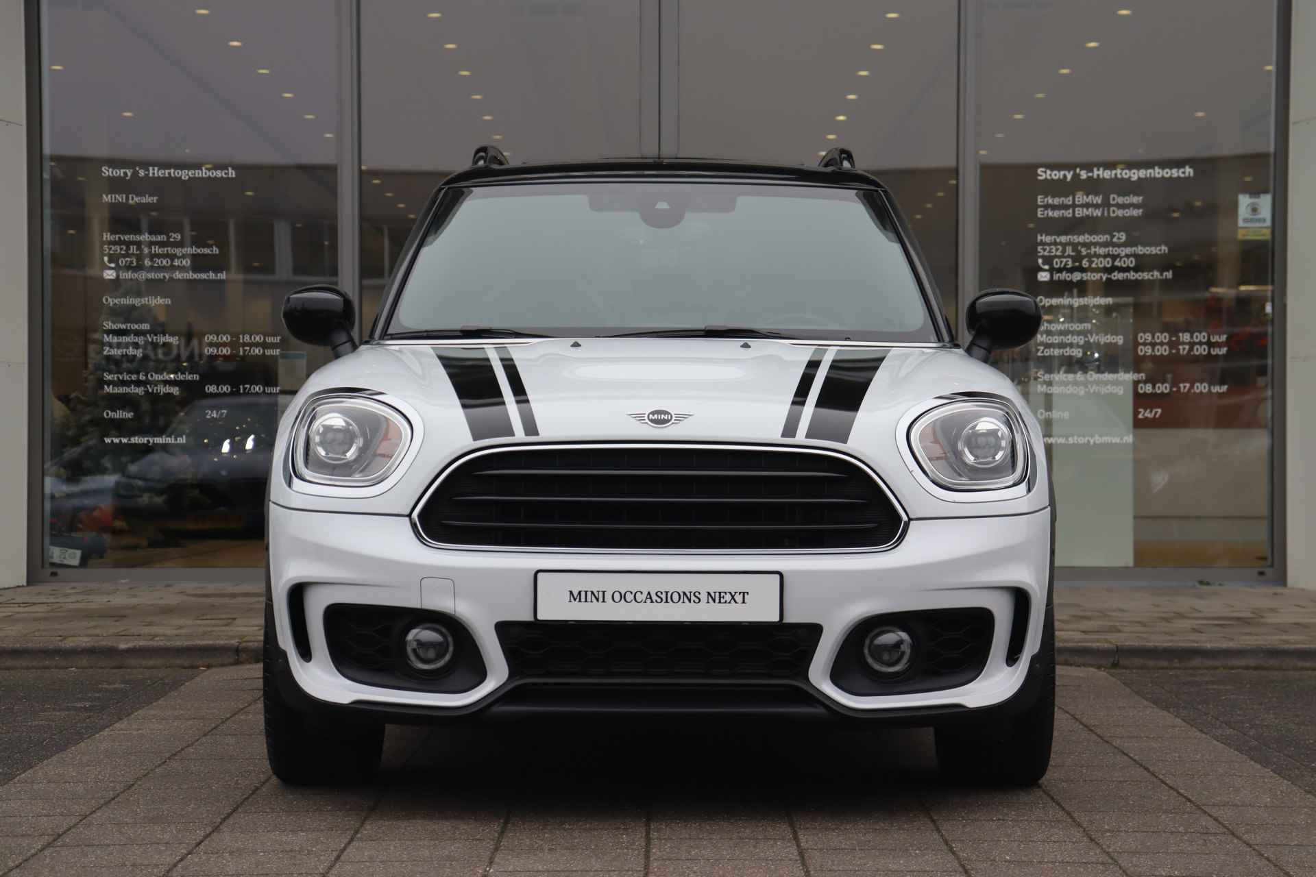 MINI Countryman Cooper Automaat / JCW Trim Pakket / Panoramadak / Achteruitrijcamera / Comfort Access / LED / Head-Up / Stoelverwarming / Park Assistant - 4/35