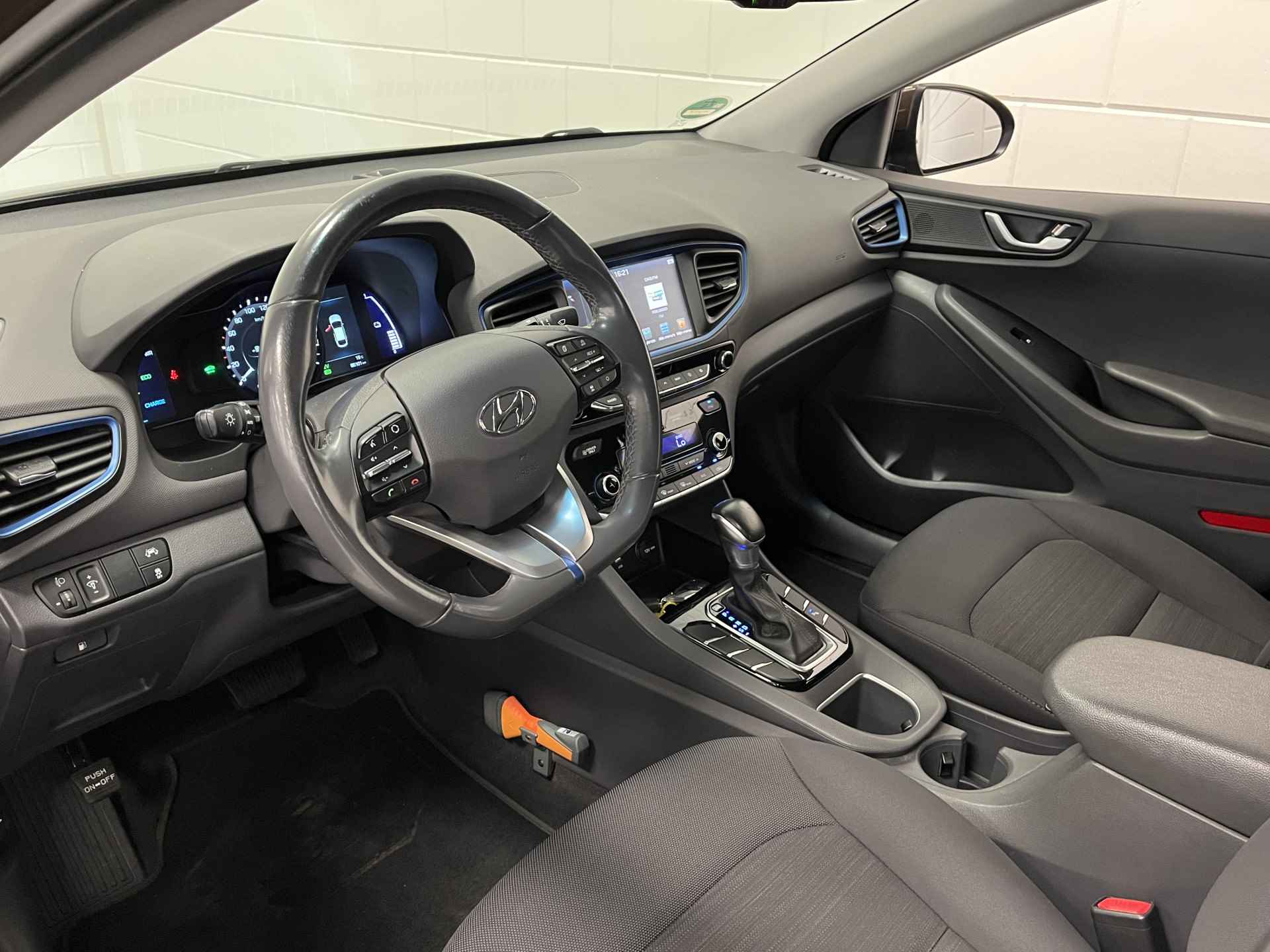 Hyundai IONIQ 1.6 GDi Comfort NAVIGATIE | CRUISE CONTROL | CLIMATE CONTROL | ZUINIGE RUIME AUTO! - 15/41