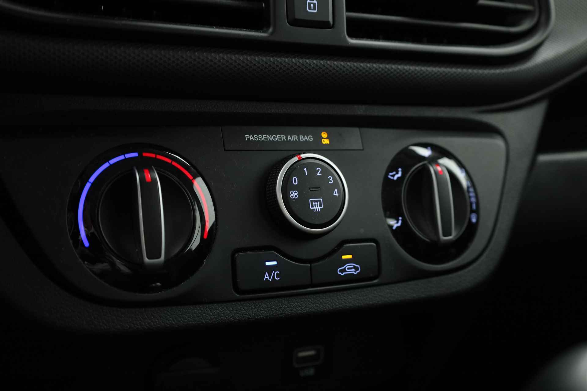 Hyundai i10 1.0 Comfort | Apple CarPlay | Cruise | DAB | - 16/26