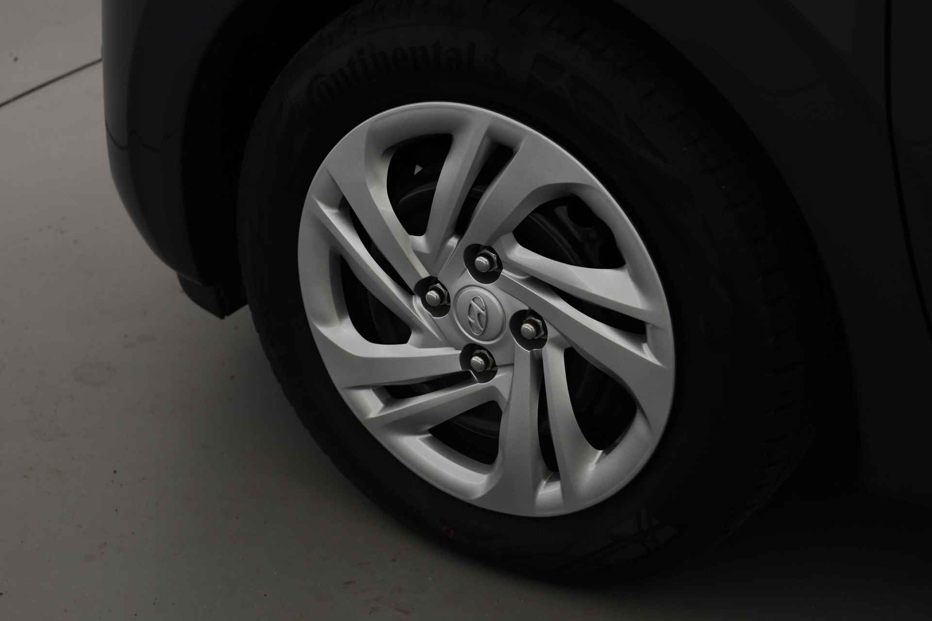 Hyundai i10 1.0 Comfort | Apple CarPlay | Cruise | DAB | - 24/26
