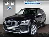 BMW iX1 xDrive30 Premium Pack / Glazen panoramadak / Verwarmde voorstoelen / Draadloos oplaadstation | Showroom Sale