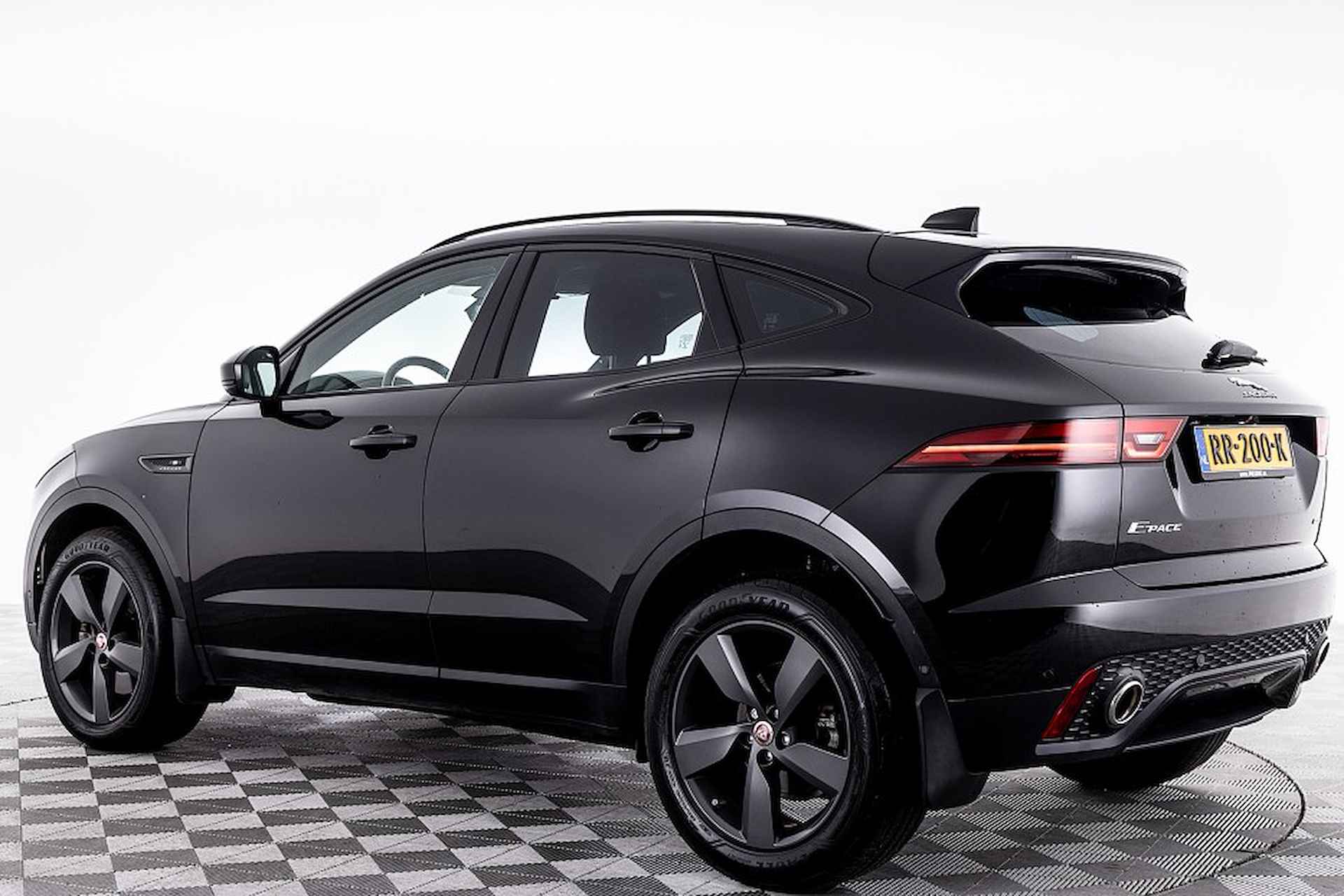 Jaguar E-Pace 2.0 P250 AWD HSE | PANORAMADAK | LEDER . - 2/38