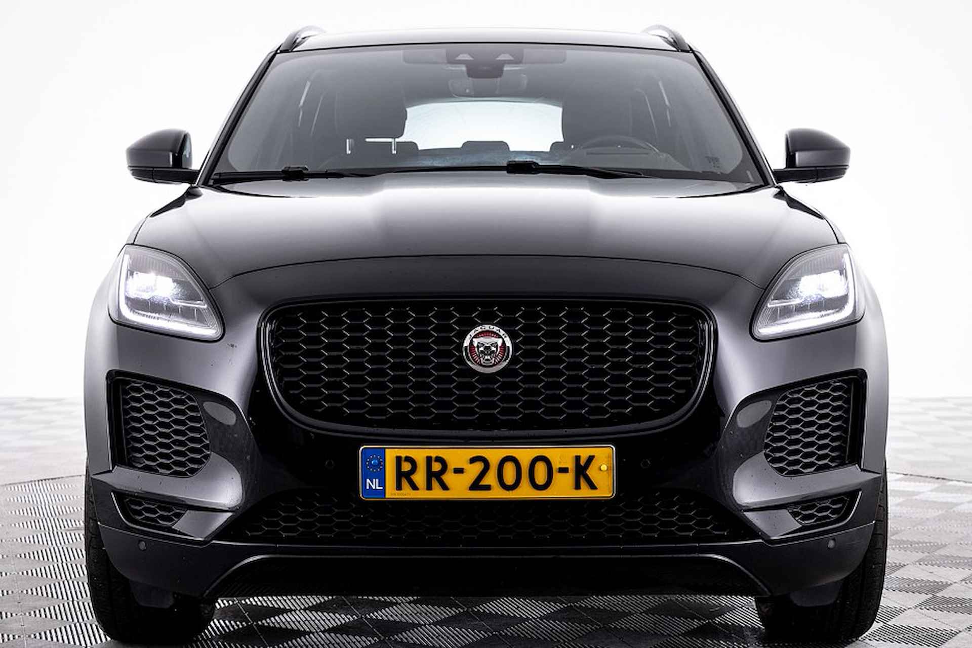 Jaguar E-Pace 2.0 P250 AWD HSE | PANORAMADAK | LEDER . - 29/38