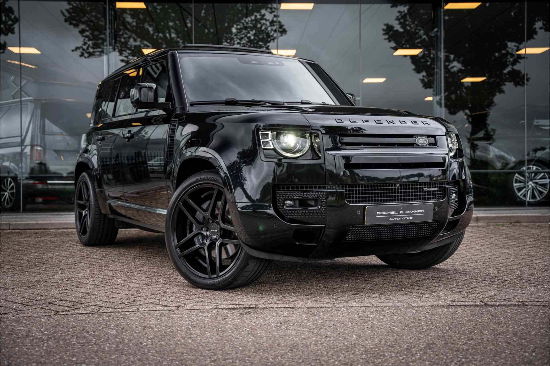 Land Rover Defender P400e HSE X-Dynamic - 23inch Ruff - Panodak - Luchtvering - 10/88