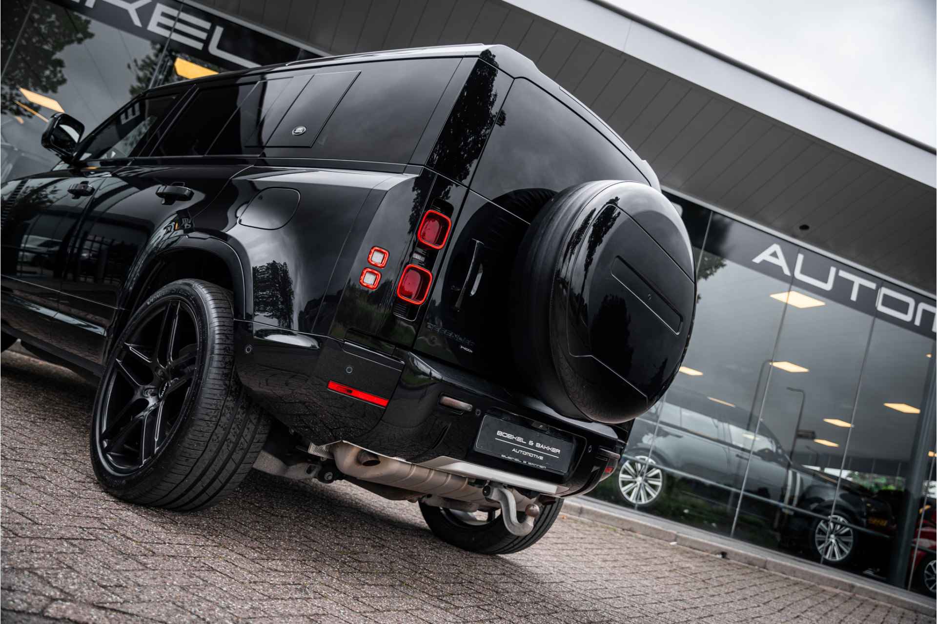 Land Rover Defender P400e HSE X-Dynamic - 23inch Ruff - Panodak - Luchtvering - 29/88