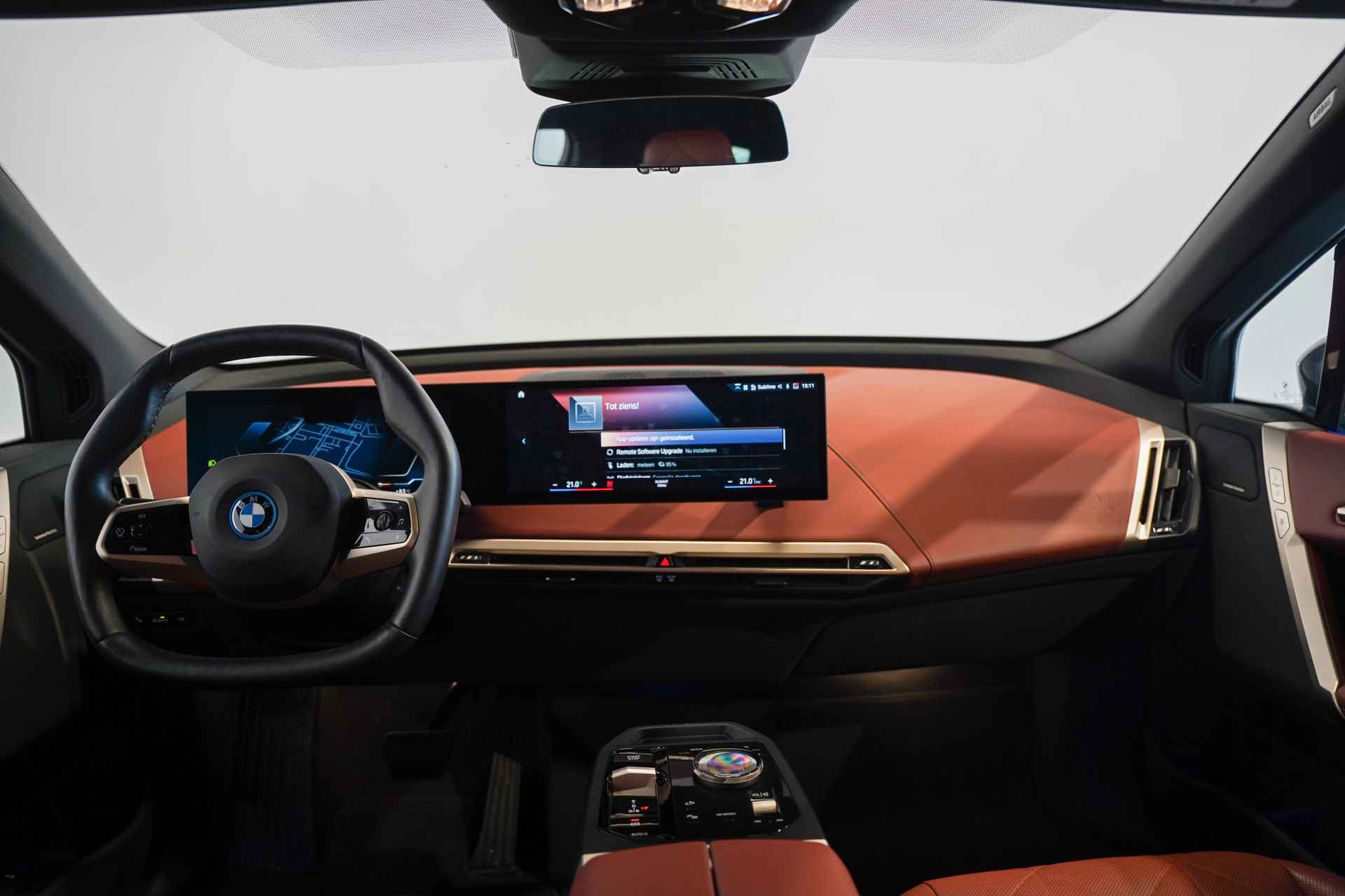 BMW iX xDrive40 High Executive Sportpakket - 3/30
