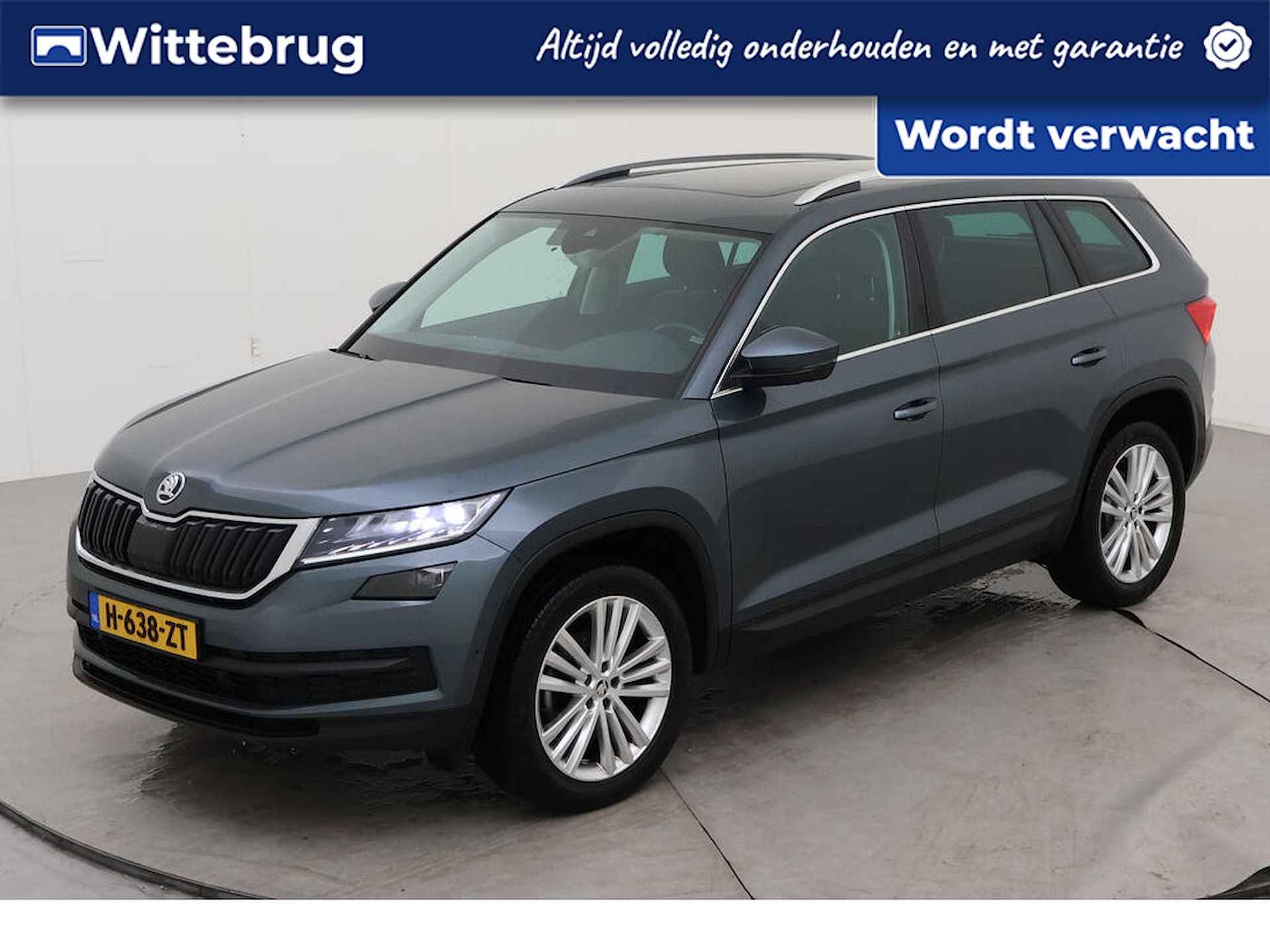 Škoda Kodiaq 1.5 TSI Business Edition Plus DSG/ Metallic/ Int. Velours/ Digitale cockpit/ Do Glas/   Led/ Panoramadak/  Camera/  Zwenkhaak/ Parkeersensoren/ 19 lmv