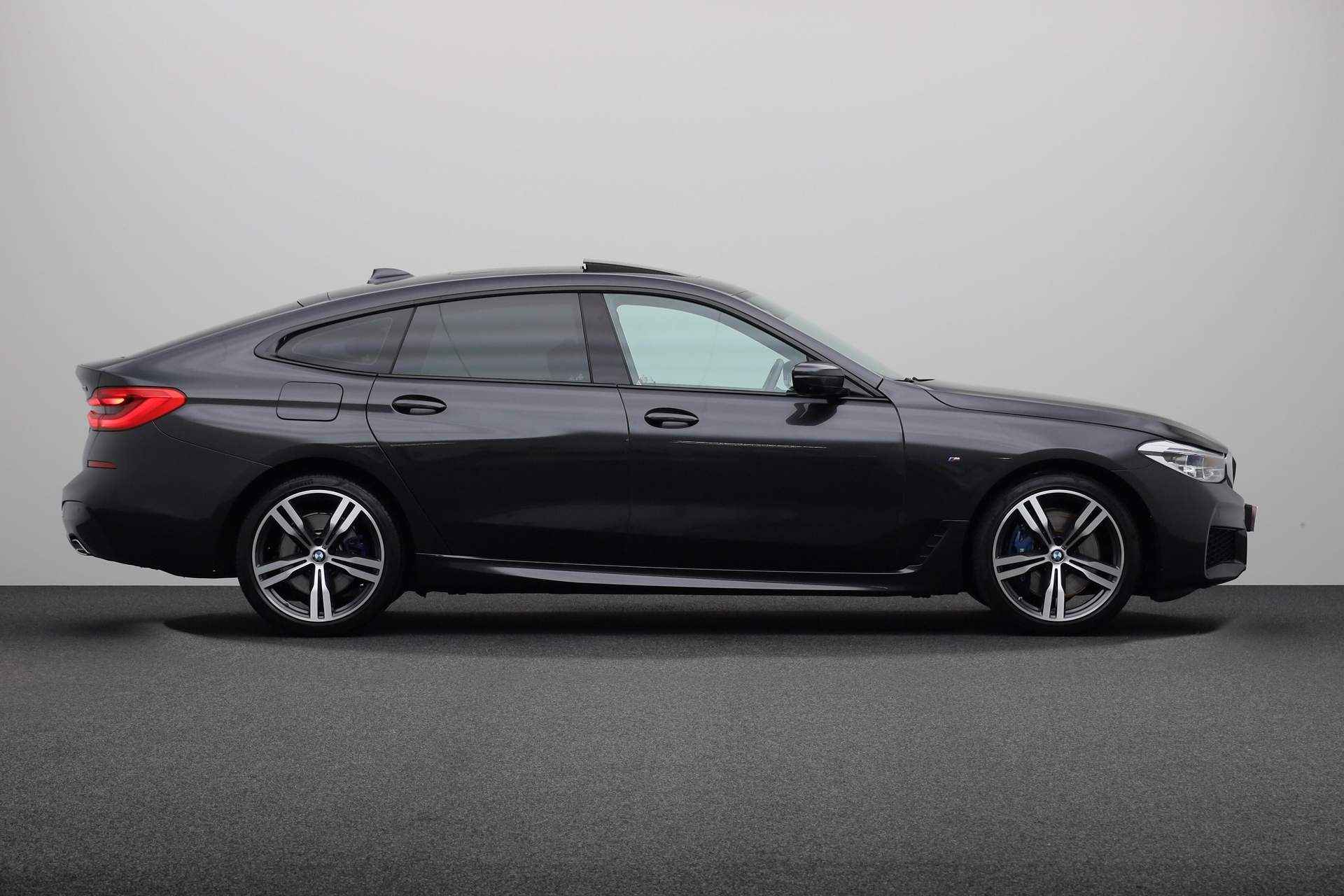 BMW 6 Serie Gran Turismo 630i High Executive Edition | M Sportpakket | BMW Personal CoPilot Pack | Automatische sporttransmissie met stuurschakeling | Adaptive Air Suspension | Comfort Access | 	Comfortstoelen voor | 	Harman Kardon Surround Sou - 7/27