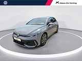 Volkswagen Golf R-Line-Edition 1.5 eTSI 116 pk 7 DSG · 18 inch LM 'Velgen 'Leeds' · Airconditioning automatisch, 3-zone (climatronic) · Assistance pakket plus · Koplampverlichting led matrix (IQ.light)