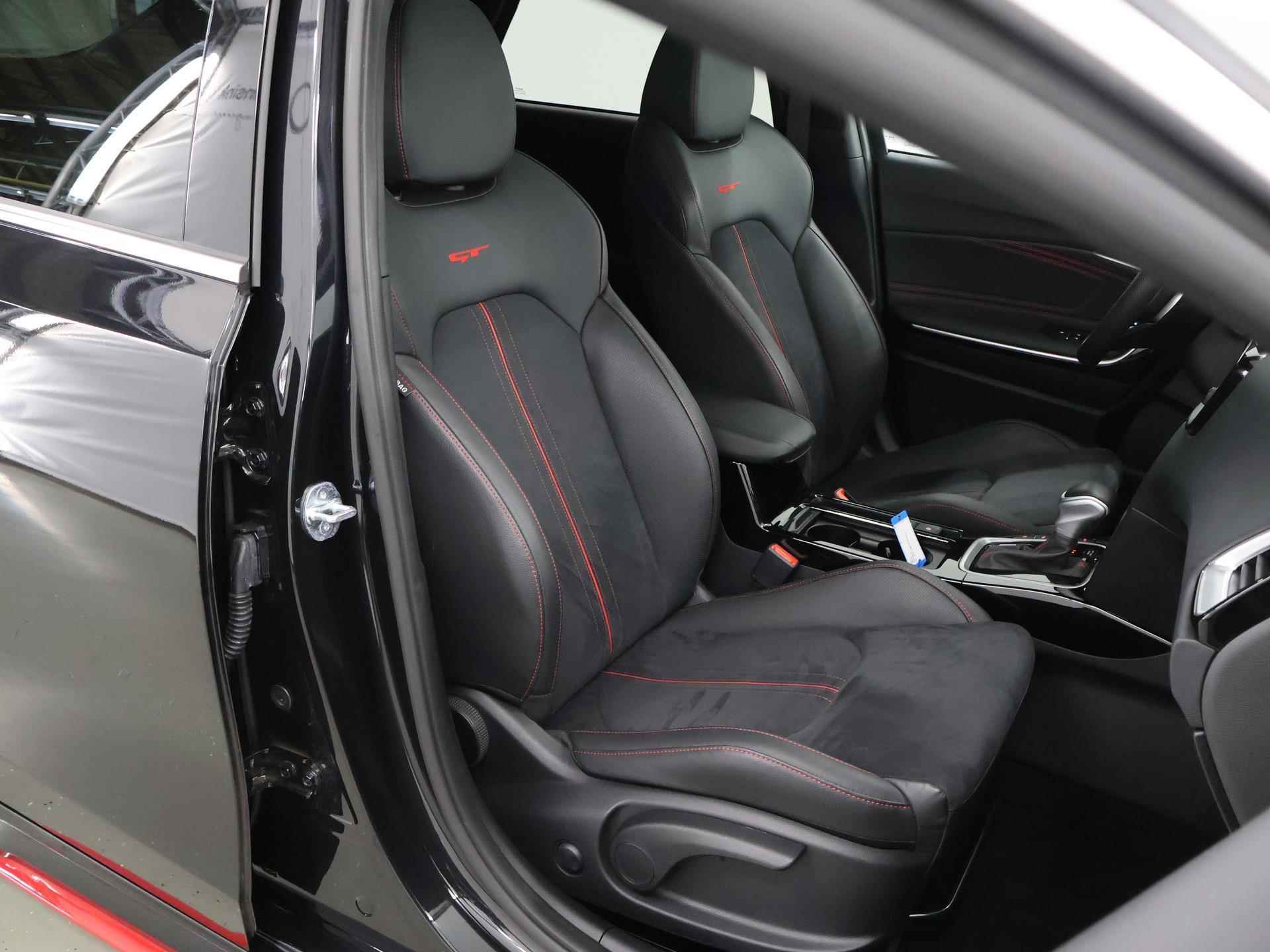 Kia ProCeed 1.6 T-GDi GT | Panoramadak | JBL Audio | Elektrisch verstelb. bestuurdersstoel met geheugen | Stoel/Stuurwielverwarming - 11/48
