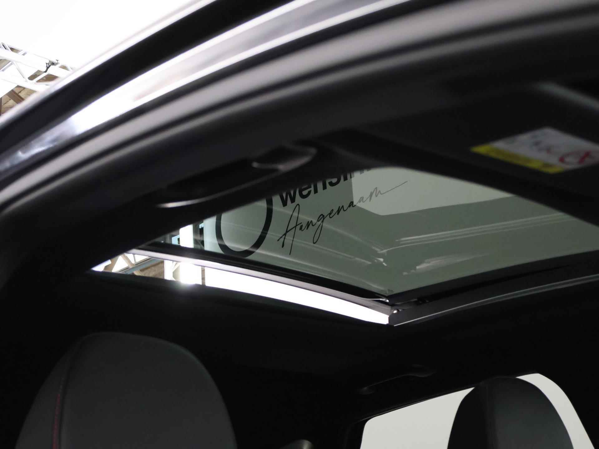 Kia ProCeed 1.6 T-GDi GT | Panoramadak | JBL Audio | Elektrisch verstelb. bestuurdersstoel met geheugen | Stoel/Stuurwielverwarming - 29/48