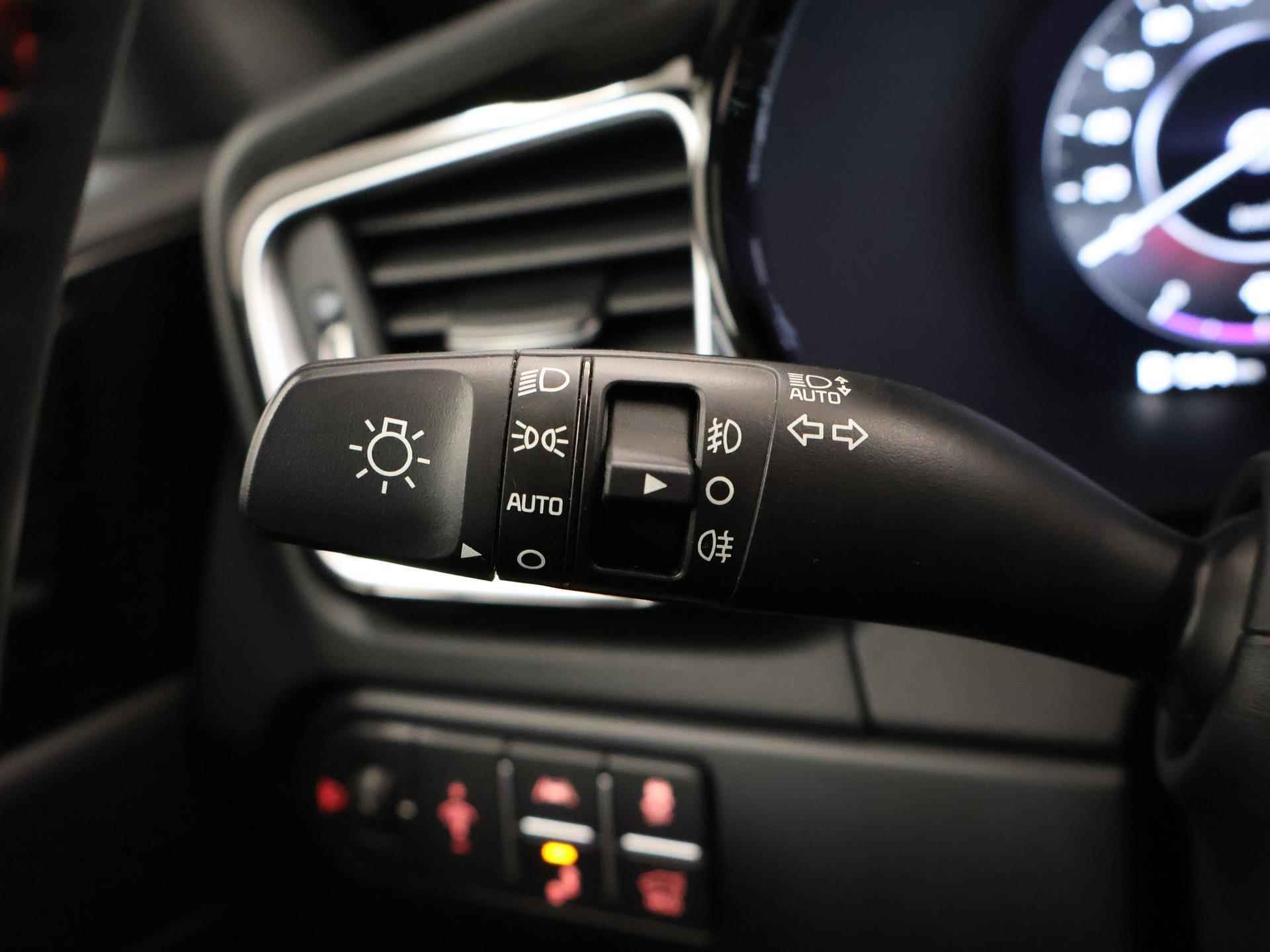 Kia ProCeed 1.6 T-GDi GT | Panoramadak | JBL Audio | Elektrisch verstelb. bestuurdersstoel met geheugen | Stoel/Stuurwielverwarming - 34/48