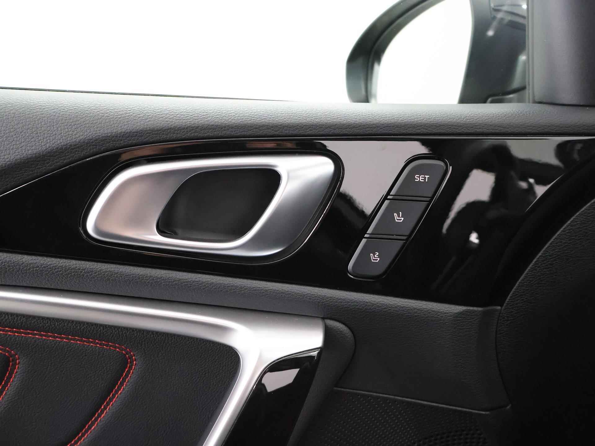 Kia ProCeed 1.6 T-GDi GT | Panoramadak | JBL Audio | Elektrisch verstelb. bestuurdersstoel met geheugen | Stoel/Stuurwielverwarming - 37/48