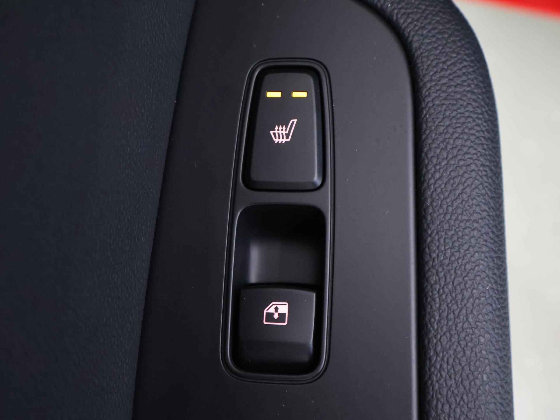 Kia ProCeed 1.6 T-GDi GT | Panoramadak | JBL Audio | Elektrisch verstelb. bestuurdersstoel met geheugen | Stoel/Stuurwielverwarming - 41/48