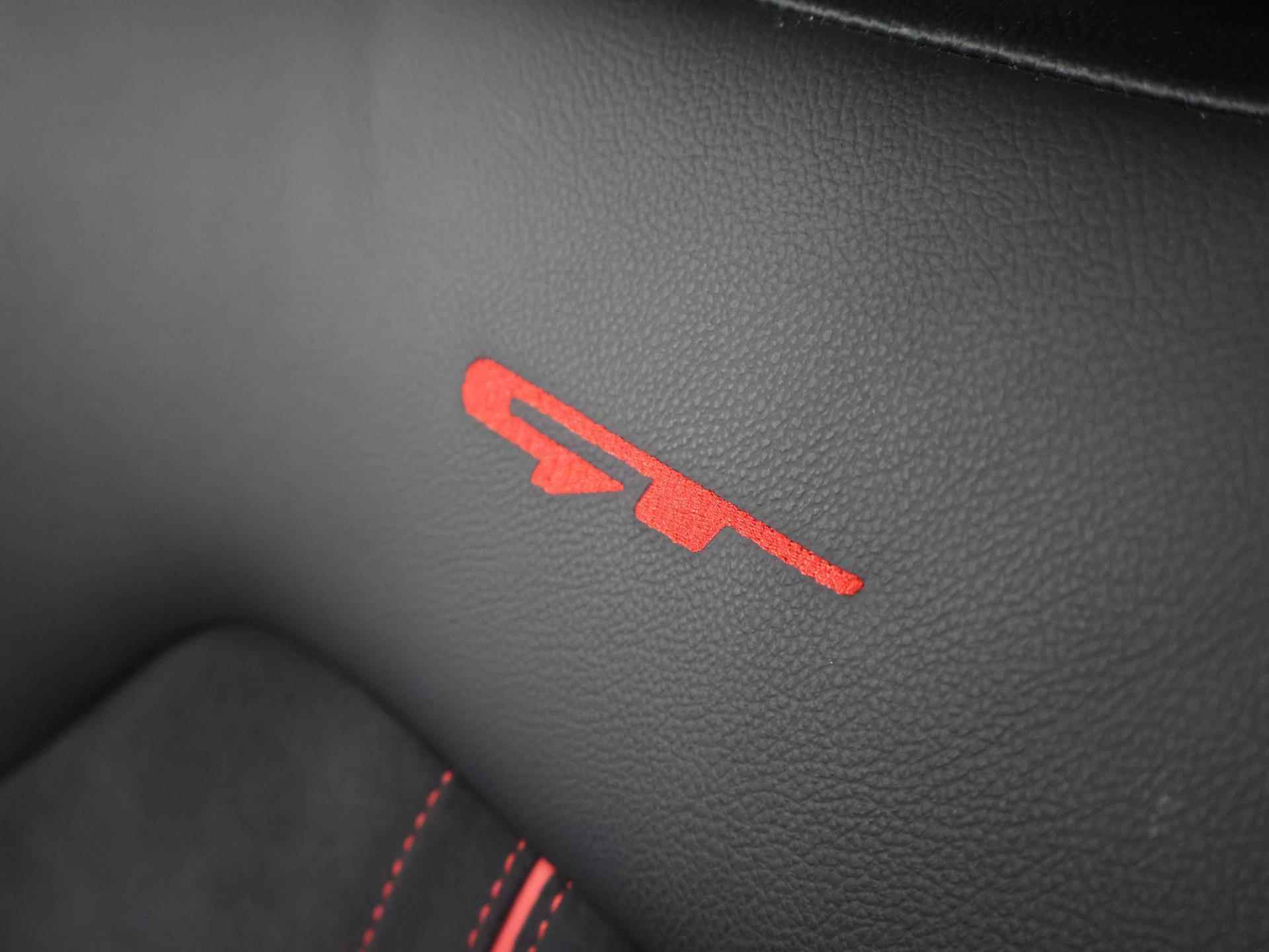 Kia ProCeed 1.6 T-GDi GT | Panoramadak | JBL Audio | Elektrisch verstelb. bestuurdersstoel met geheugen | Stoel/Stuurwielverwarming - 42/48