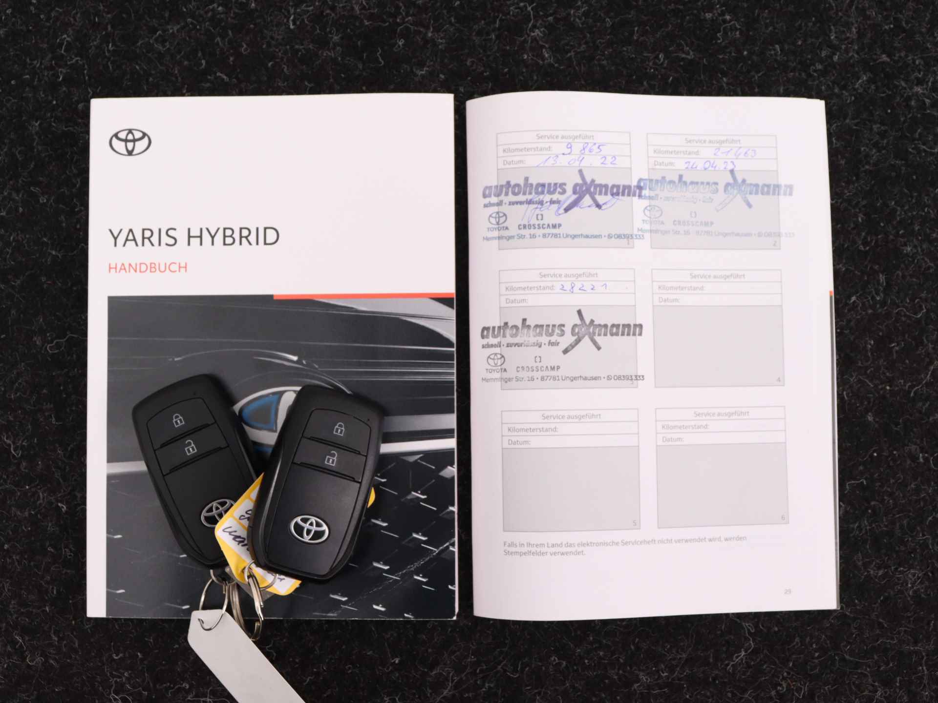 Toyota Yaris 1.5 Hybrid Dynamic | Navigatie | Stoelverwarming | 16 inch LM Velgen | - 14/43