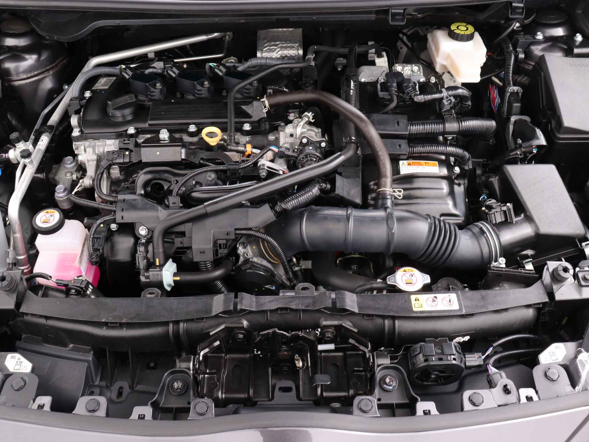 Toyota Yaris 1.5 Hybrid Dynamic | Navigatie | Stoelverwarming | 16 inch LM Velgen | - 40/43