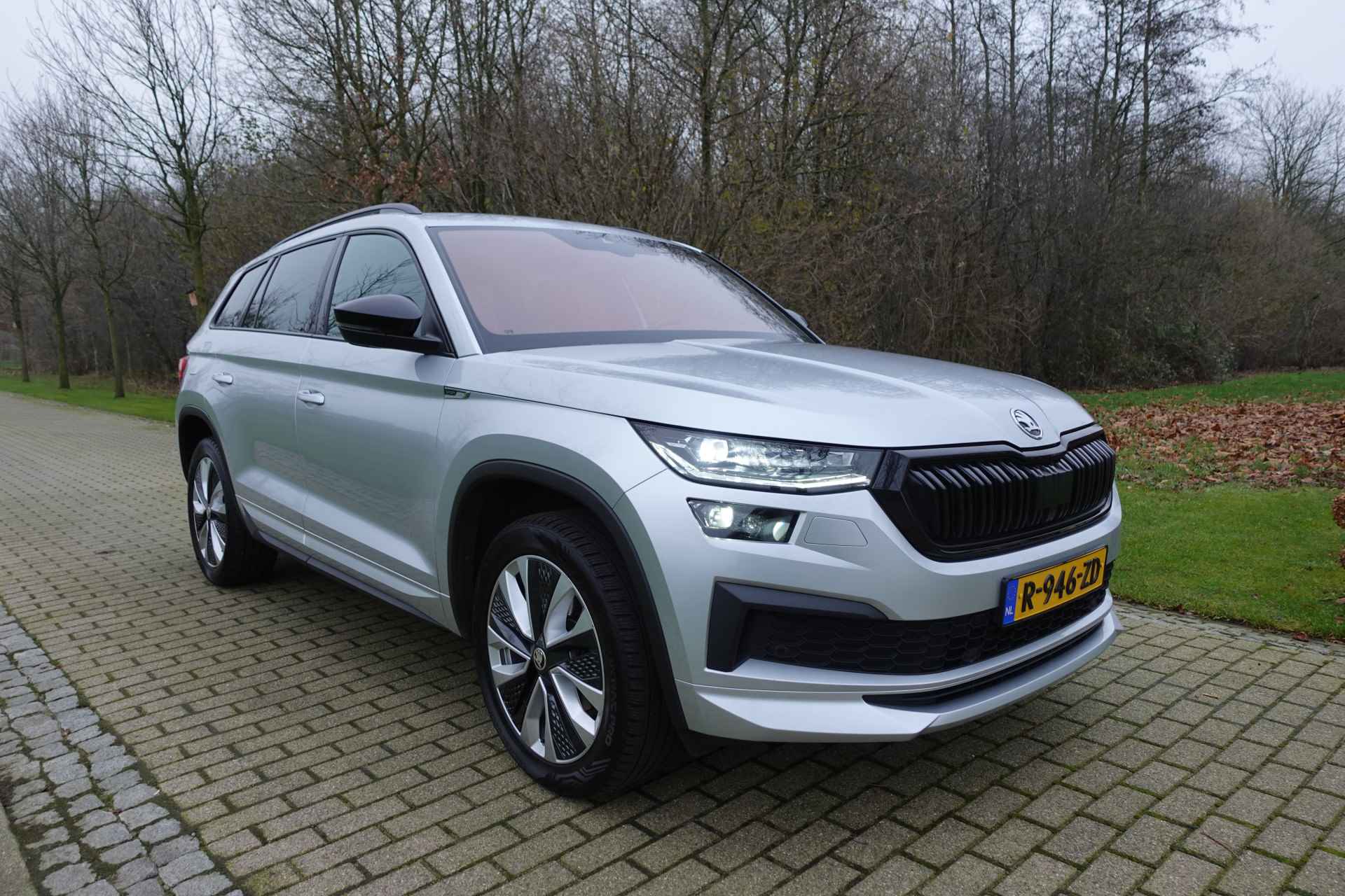 Škoda Kodiaq 1.5 TSI Sportline Business,Winterpakket,Trekhaak,Camera - 5/55