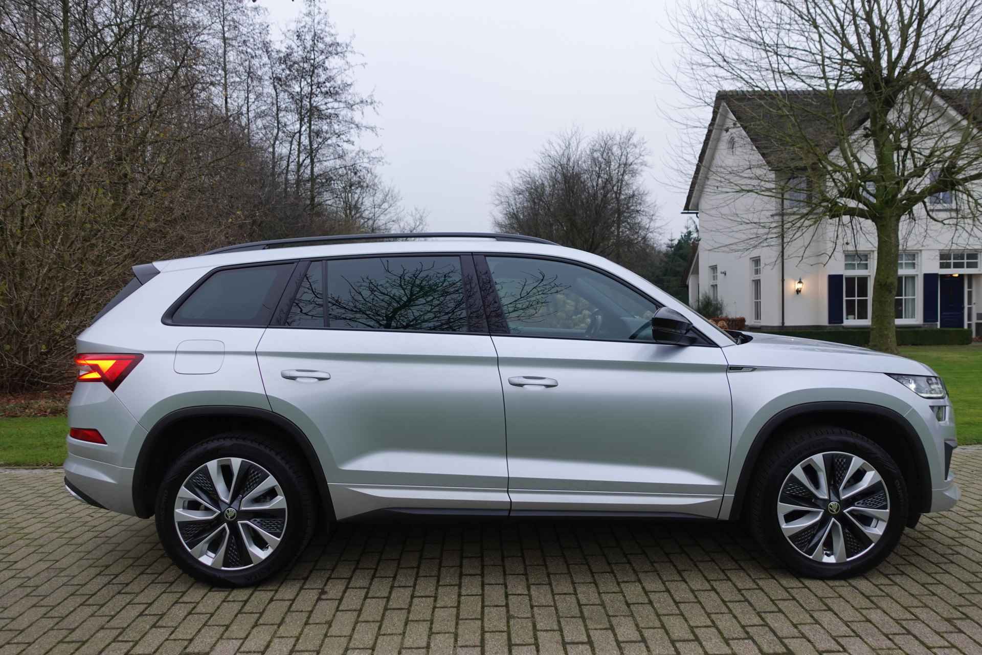 Škoda Kodiaq 1.5 TSI Sportline Business,Winterpakket,Trekhaak,Camera - 6/55