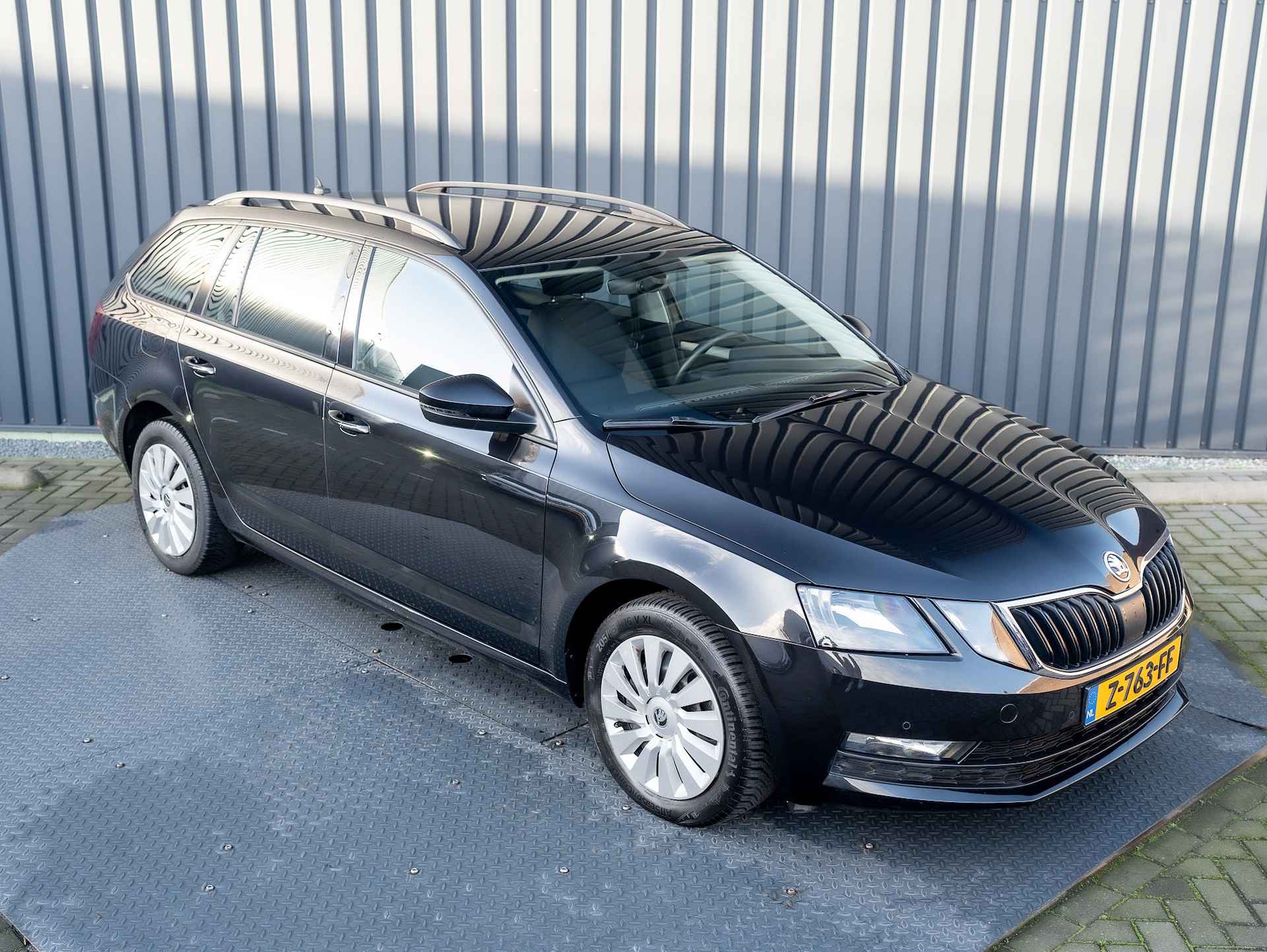 Škoda Octavia Combi 1.0 TSI DSG Greentech Ambition | Parkeersensoren V&A | Apple Carplay | Navi | Prijs Rijklaar!! - 35/40