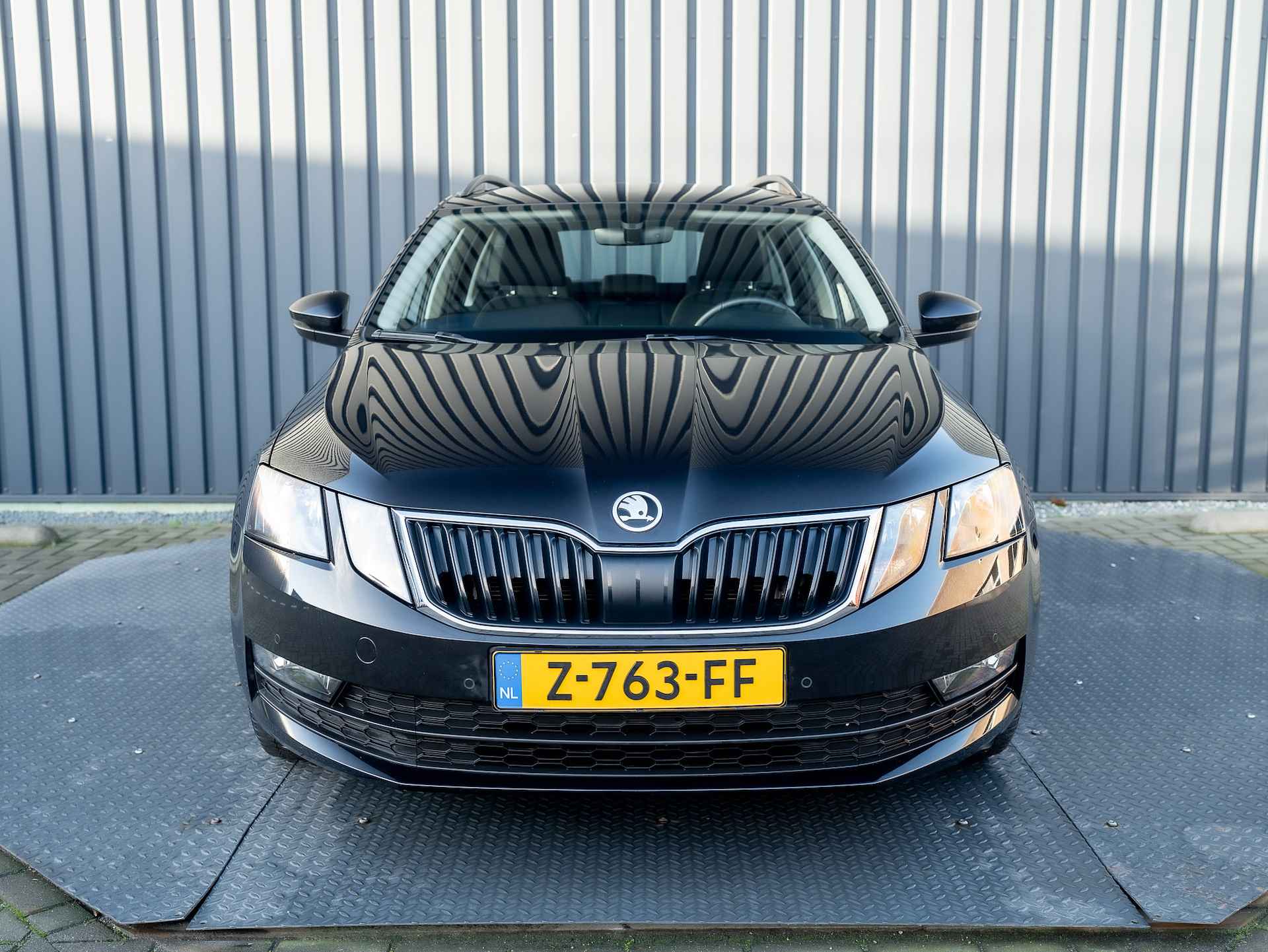 Škoda Octavia Combi 1.0 TSI DSG Greentech Ambition | Parkeersensoren V&A | Apple Carplay | Navi | Prijs Rijklaar!! - 37/40