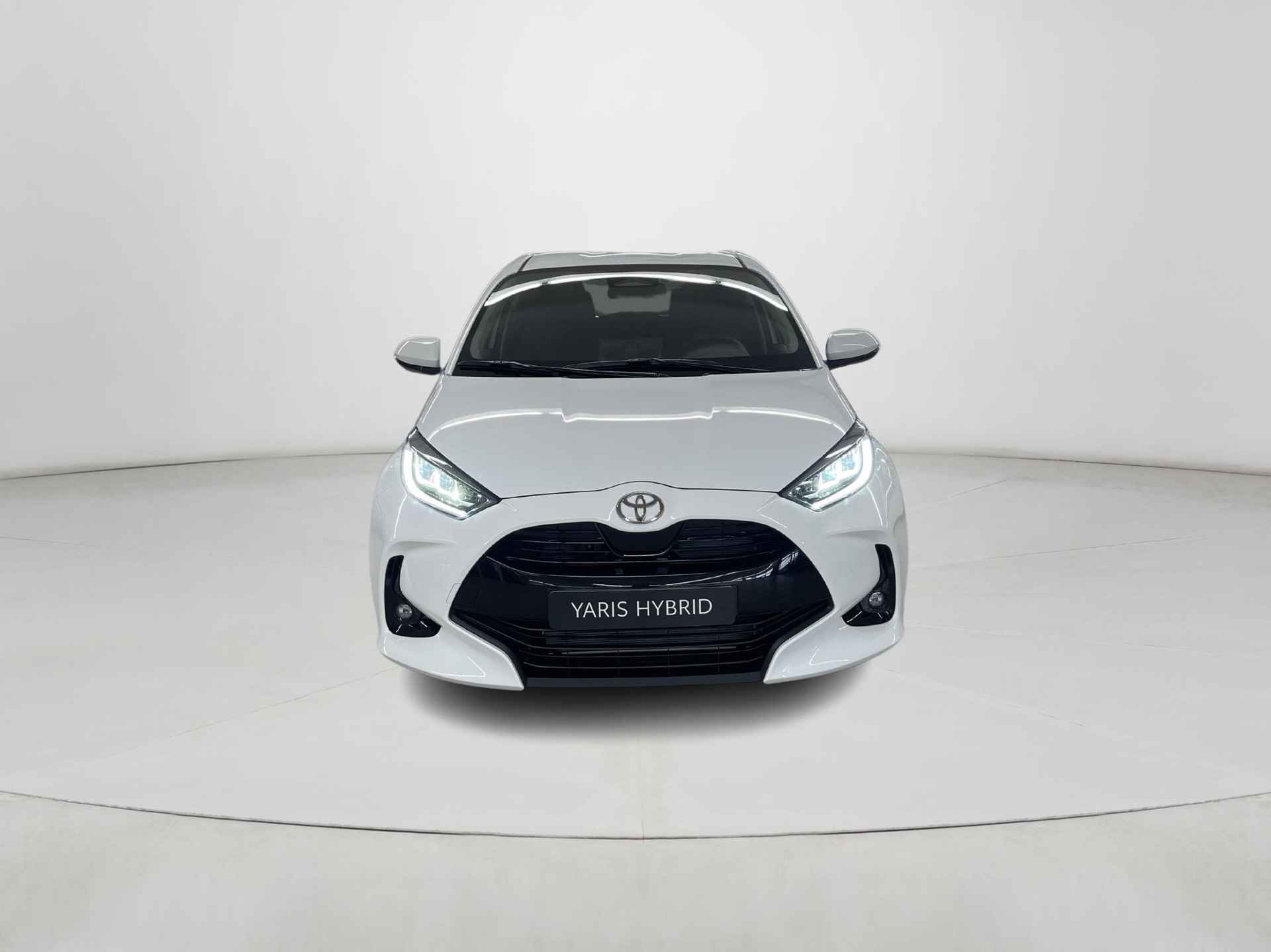 Toyota Yaris Hybrid 115 First Edition - 10/26