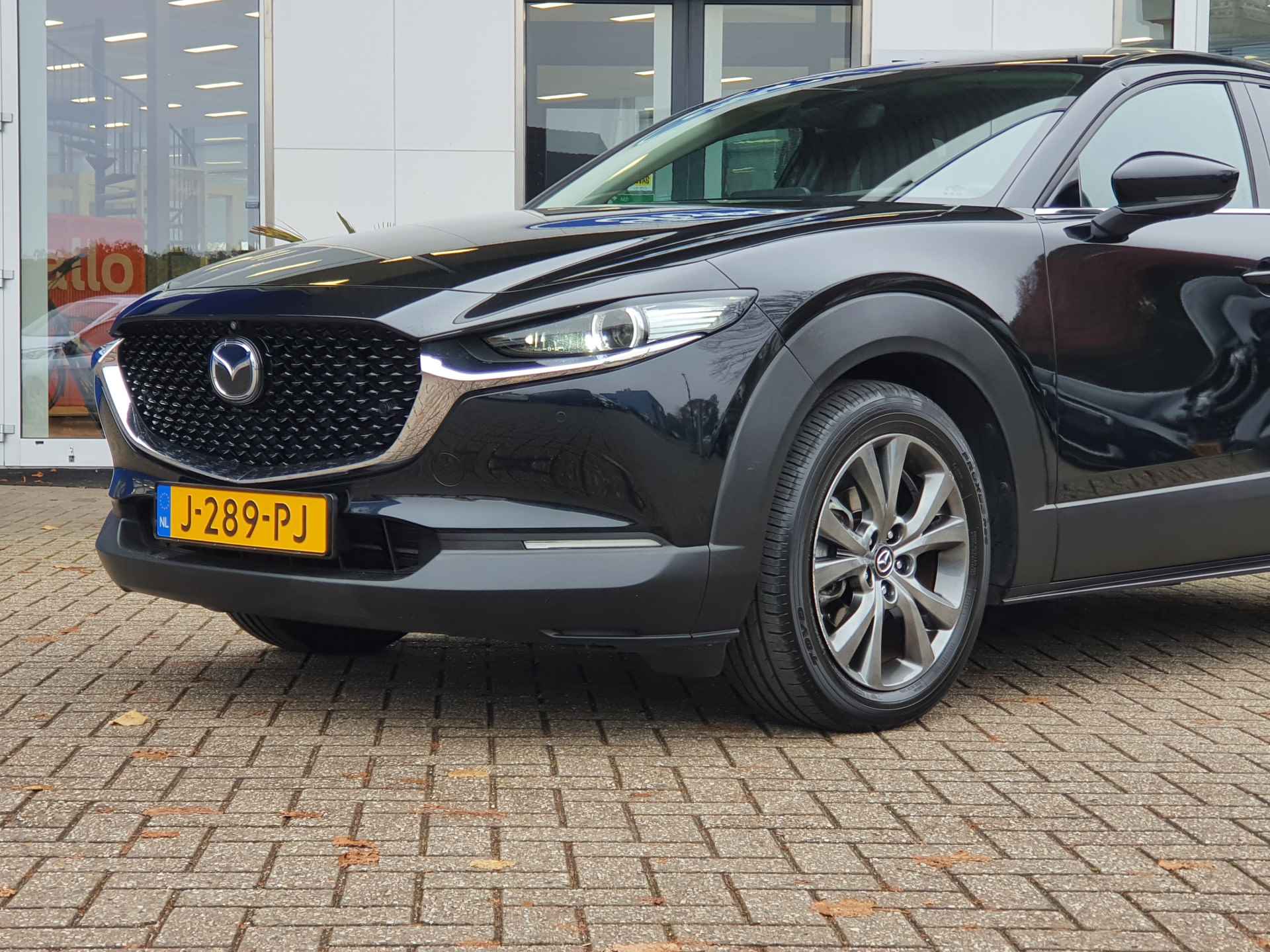 Mazda CX-30 2.0 e-SkyActiv-X M Hybrid Luxury | Head-Up | Camera | Leder | Cruise Control - 4/37