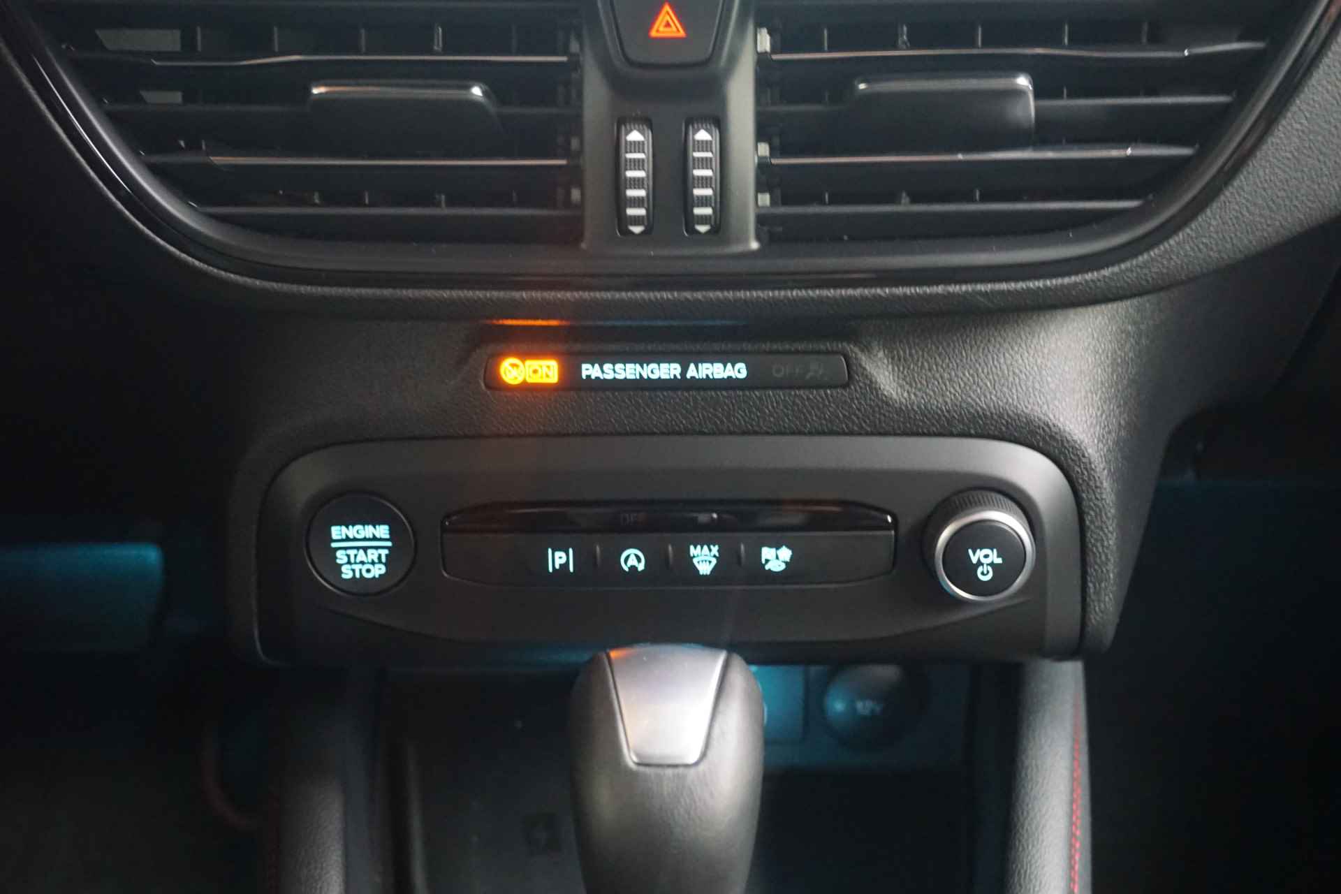 Ford Focus Wagon 1.0 155 pk EcoBoost St-Line Automaat | Verlengde Garantie 03-2028 / 100.000km | Camera | Adaptive Cruise | Winter Pakket | - 22/29