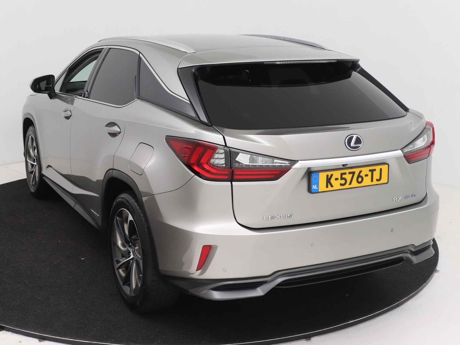 Lexus RX 450h AWD President Line Limited | Navigatie | 360 Camera | Leder | LM velgen | Stoel en stuurwiel verwarmd | Stoelverwarming achterbank | Dodehoek Ass. | - 16/57