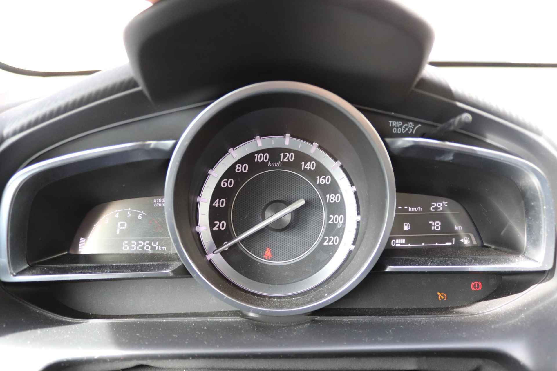 Mazda 2 1.5 Skyactiv-G 90 GT-M | Automaat | Navigatie | Climate Control | LED koplampen | LMV 16" | Trekhaak Afneembaar | Stoelverwarming | - 4/30
