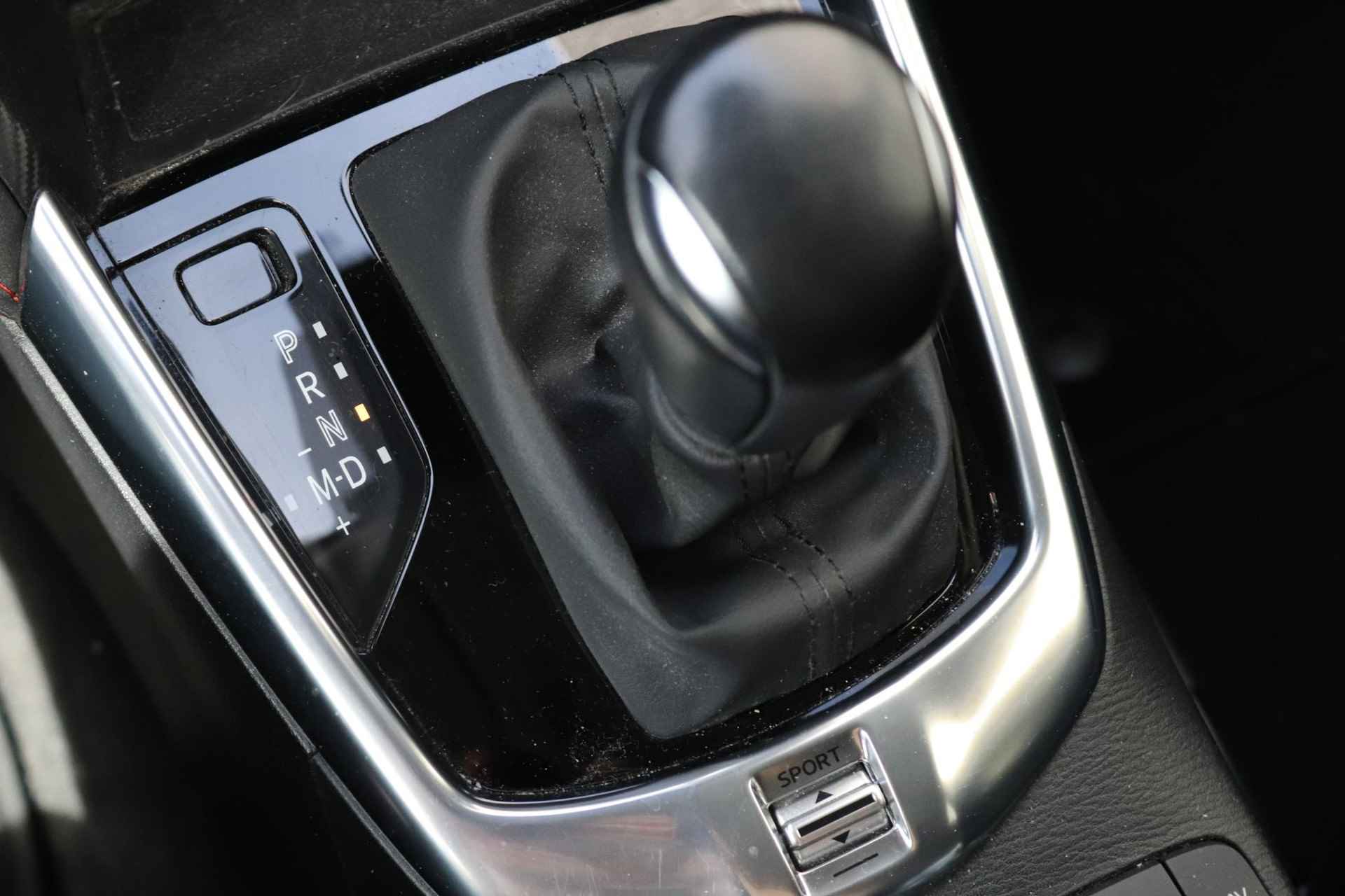 Mazda 2 1.5 Skyactiv-G 90 GT-M | Automaat | Navigatie | Climate Control | LED koplampen | LMV 16" | Trekhaak Afneembaar | Stoelverwarming | - 18/30