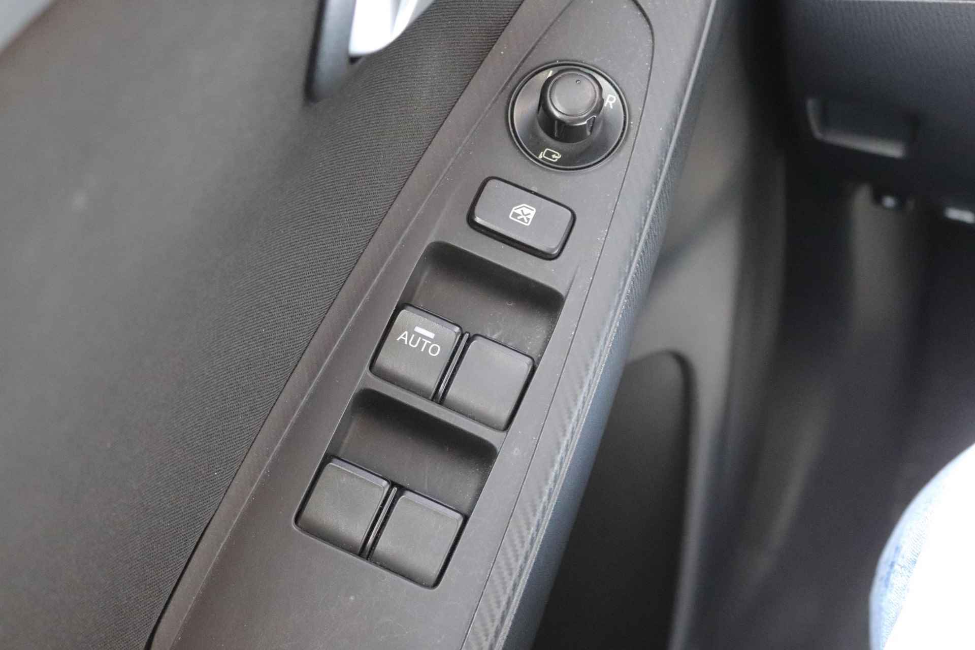 Mazda 2 1.5 Skyactiv-G 90 GT-M | Automaat | Navigatie | Climate Control | LED koplampen | LMV 16" | Trekhaak Afneembaar | Stoelverwarming | - 27/30