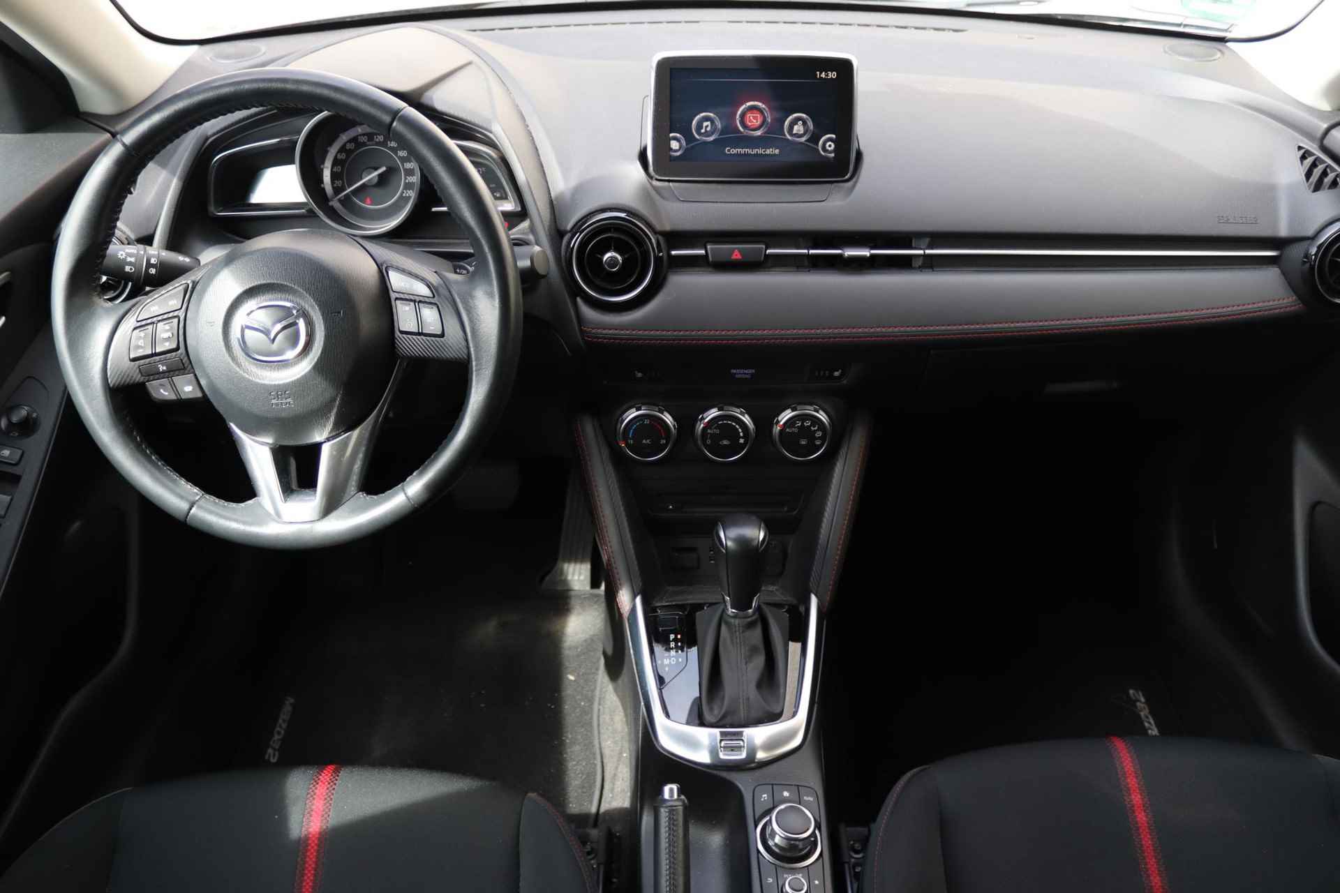Mazda 2 1.5 Skyactiv-G 90 GT-M | Automaat | Navigatie | Climate Control | LED koplampen | LMV 16" | Trekhaak Afneembaar | Stoelverwarming | - 28/30