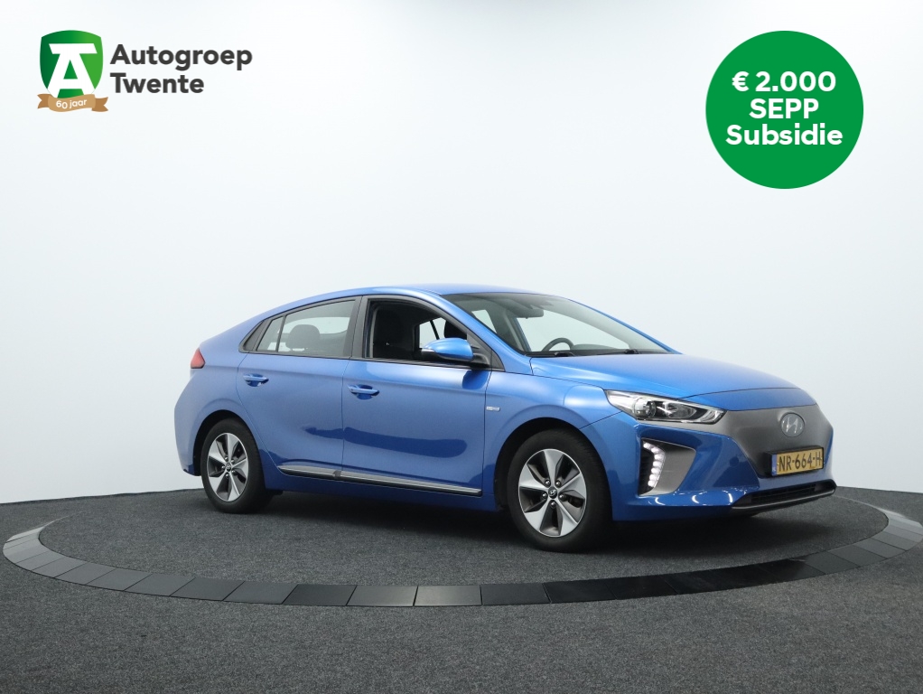 Hyundai IONIQ Comfort EV 28 kWh 2.000,- Subsidie | Trekhaak | Camera | Navigat