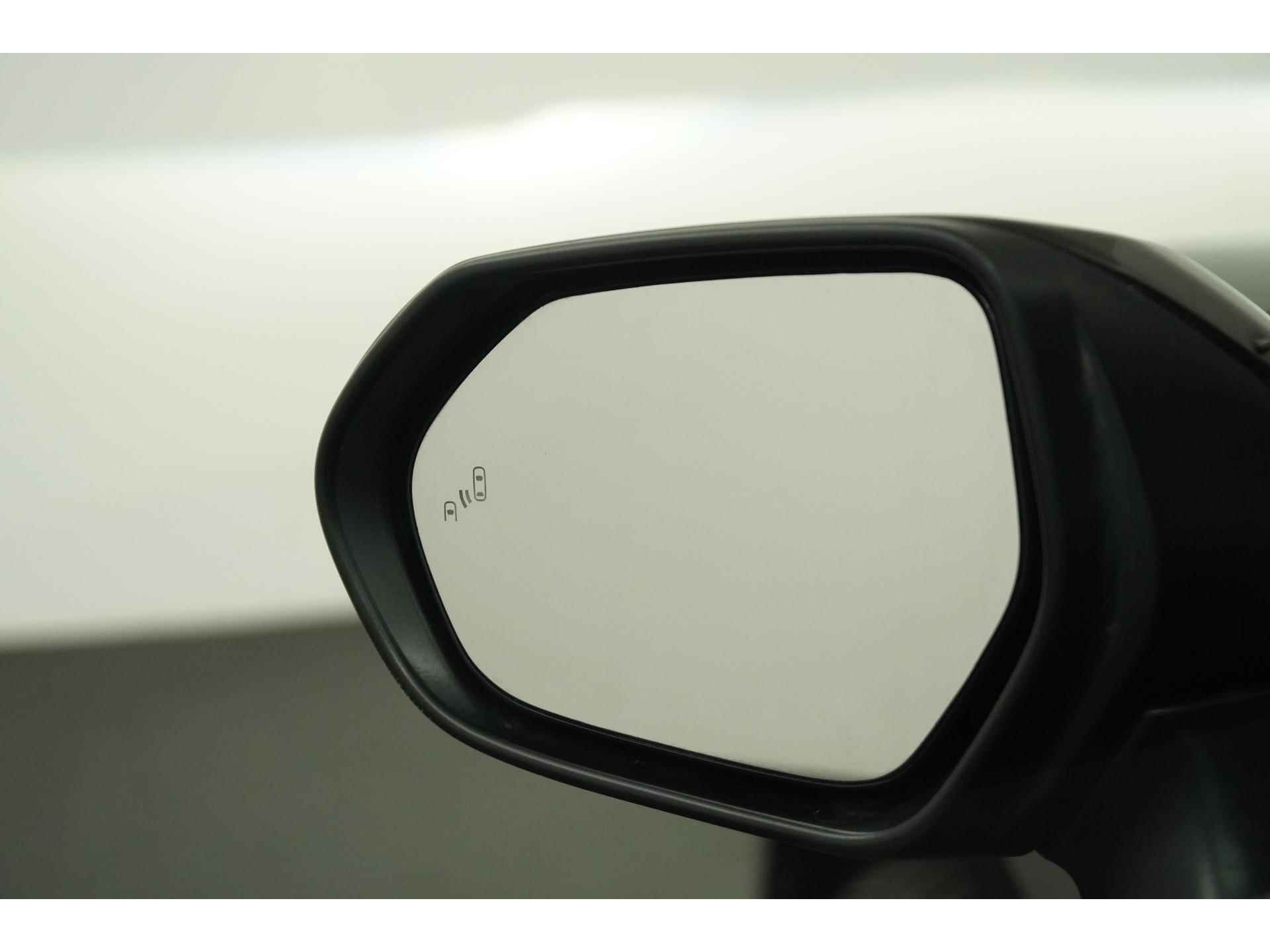Toyota Corolla 2.0 Hybrid Executive | Leder/alcantara | Blind spot | Camera | Park assist |  Zondag Open! - 37/43