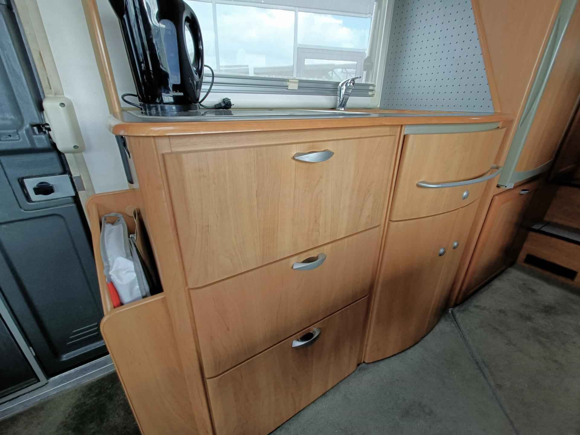 Hymer B 644 2.8 JTD Integraal | 6 SLAAPPLAATSEN | AIRCO | - 40/79