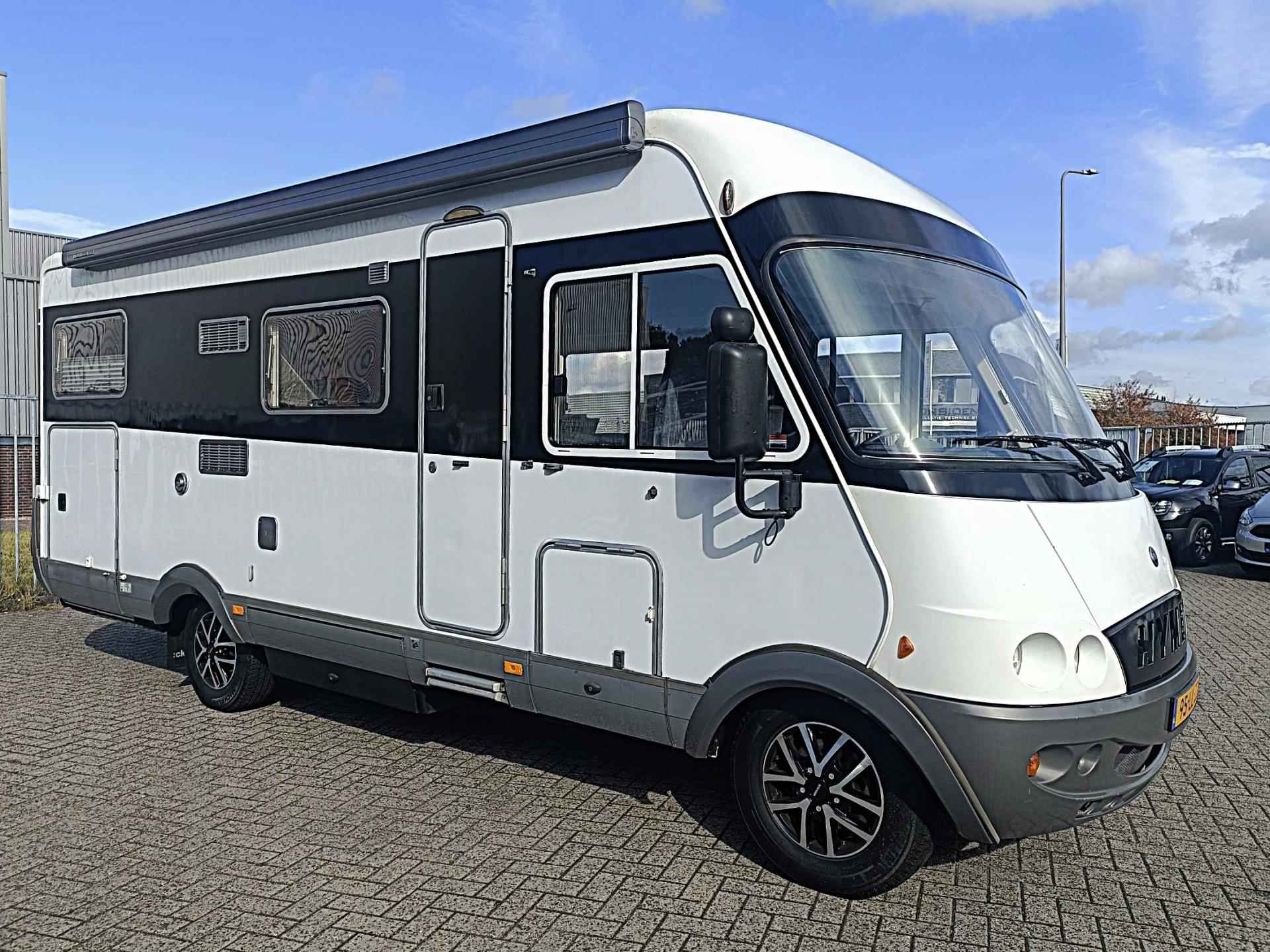 Hymer B 644 2.8 JTD Integraal | 6 SLAAPPLAATSEN | AIRCO | - 3/79