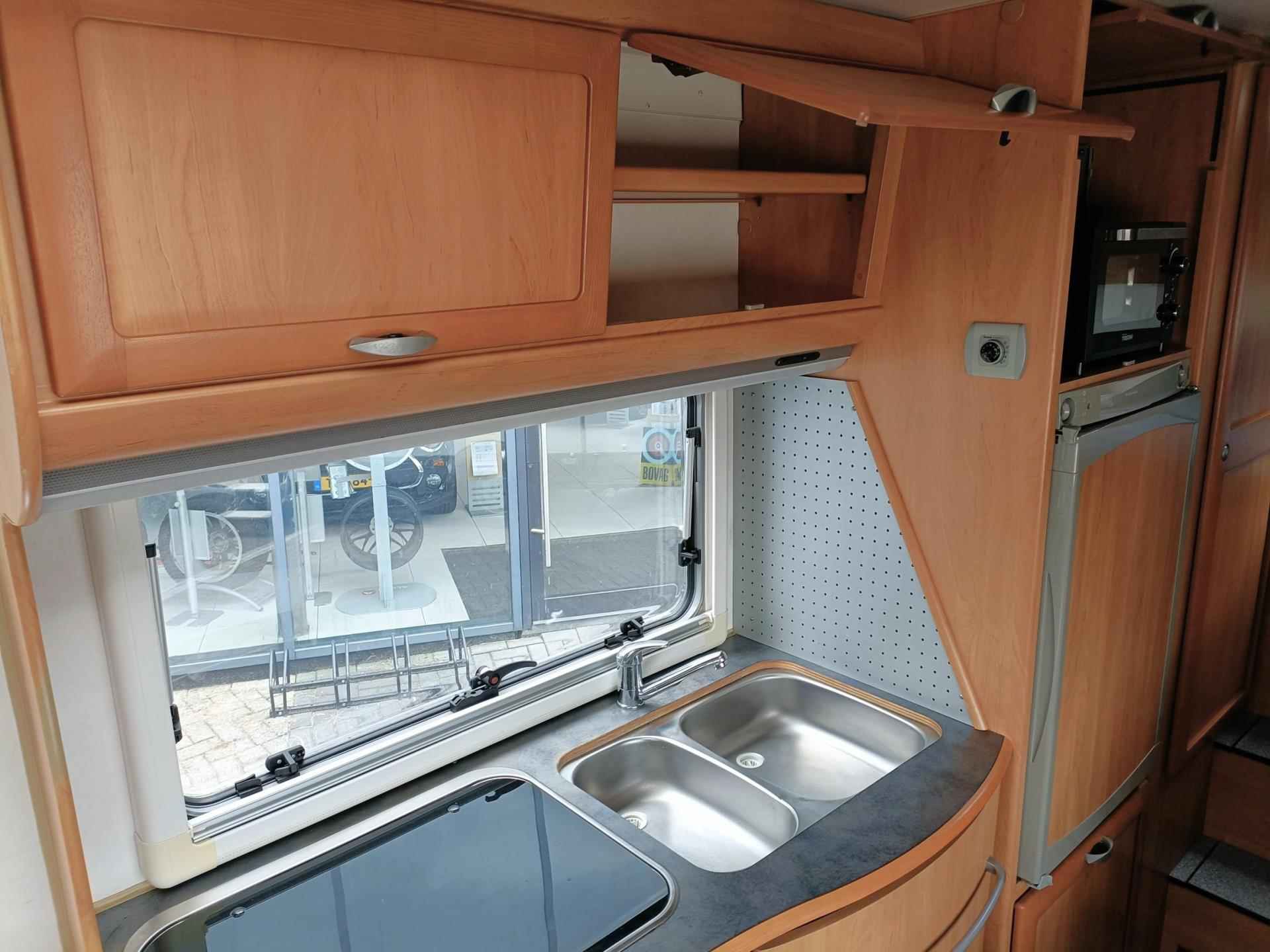 Hymer B 644 2.8 JTD Integraal | 6 SLAAPPLAATSEN | AIRCO | - 32/79