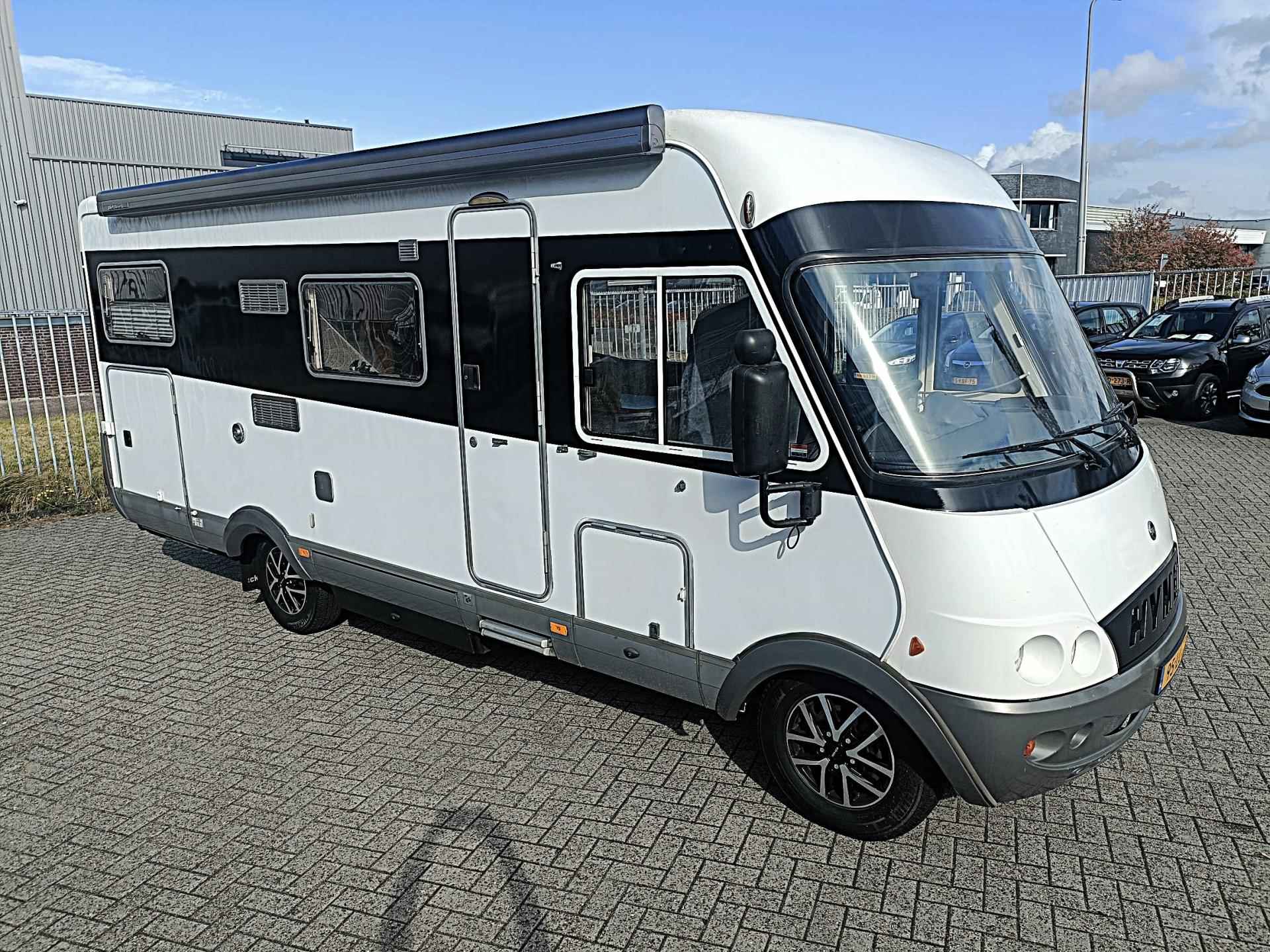 Hymer B 644 2.8 JTD Integraal | 6 SLAAPPLAATSEN | AIRCO | - 69/79