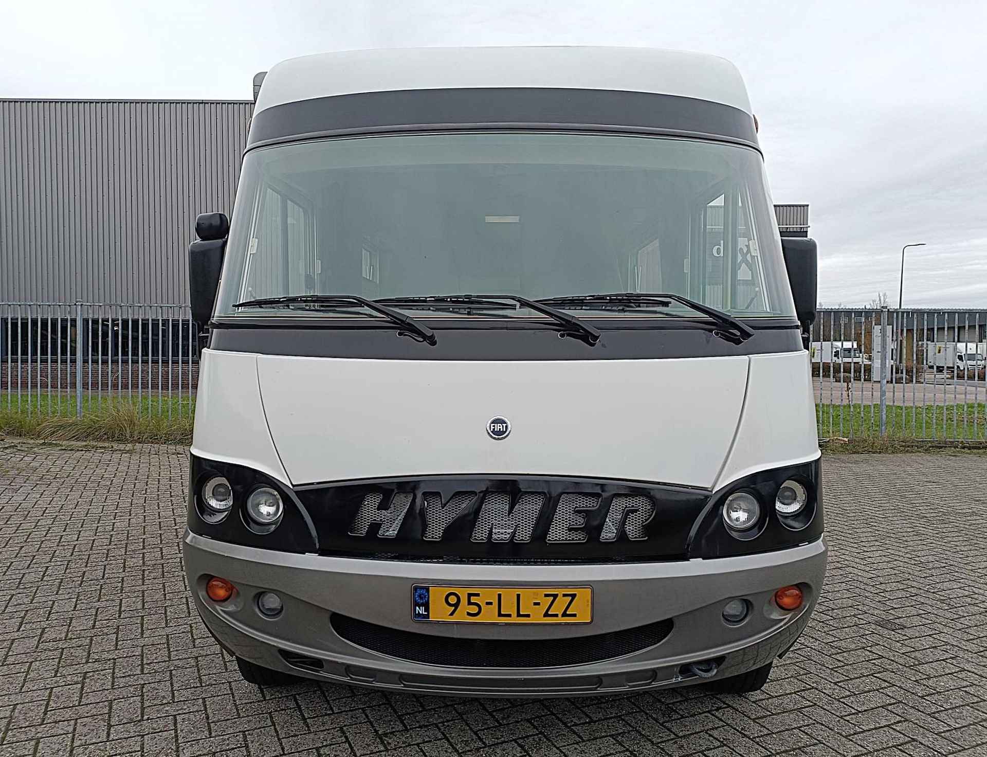 Hymer B 644 2.8 JTD Integraal | 6 SLAAPPLAATSEN | AIRCO | - 22/83