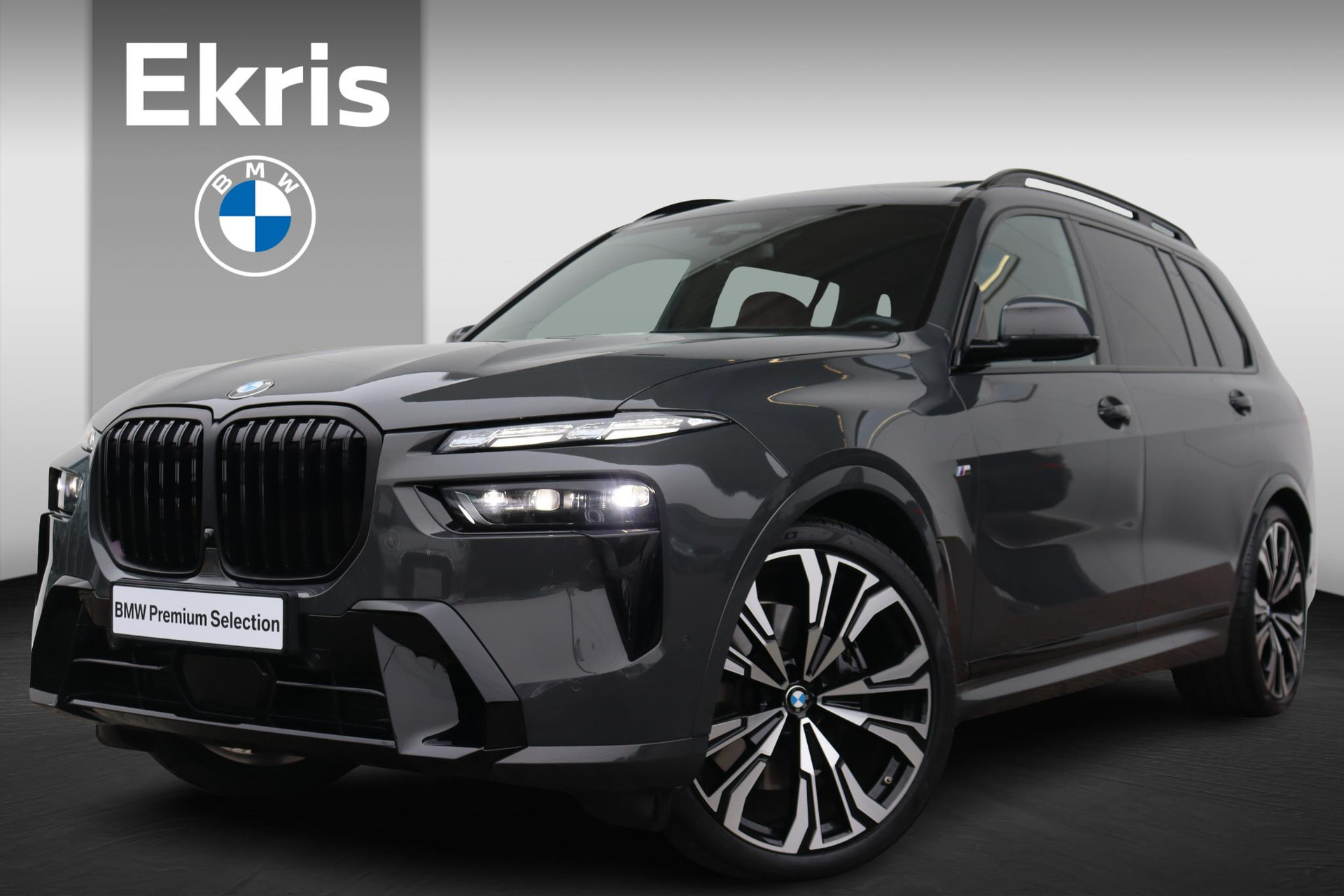 BMW X7 xDrive40i Elektrische trekhaak/ softclose/ Harman Kardon/ Head-up display/ 23 inch/ Pano-dak