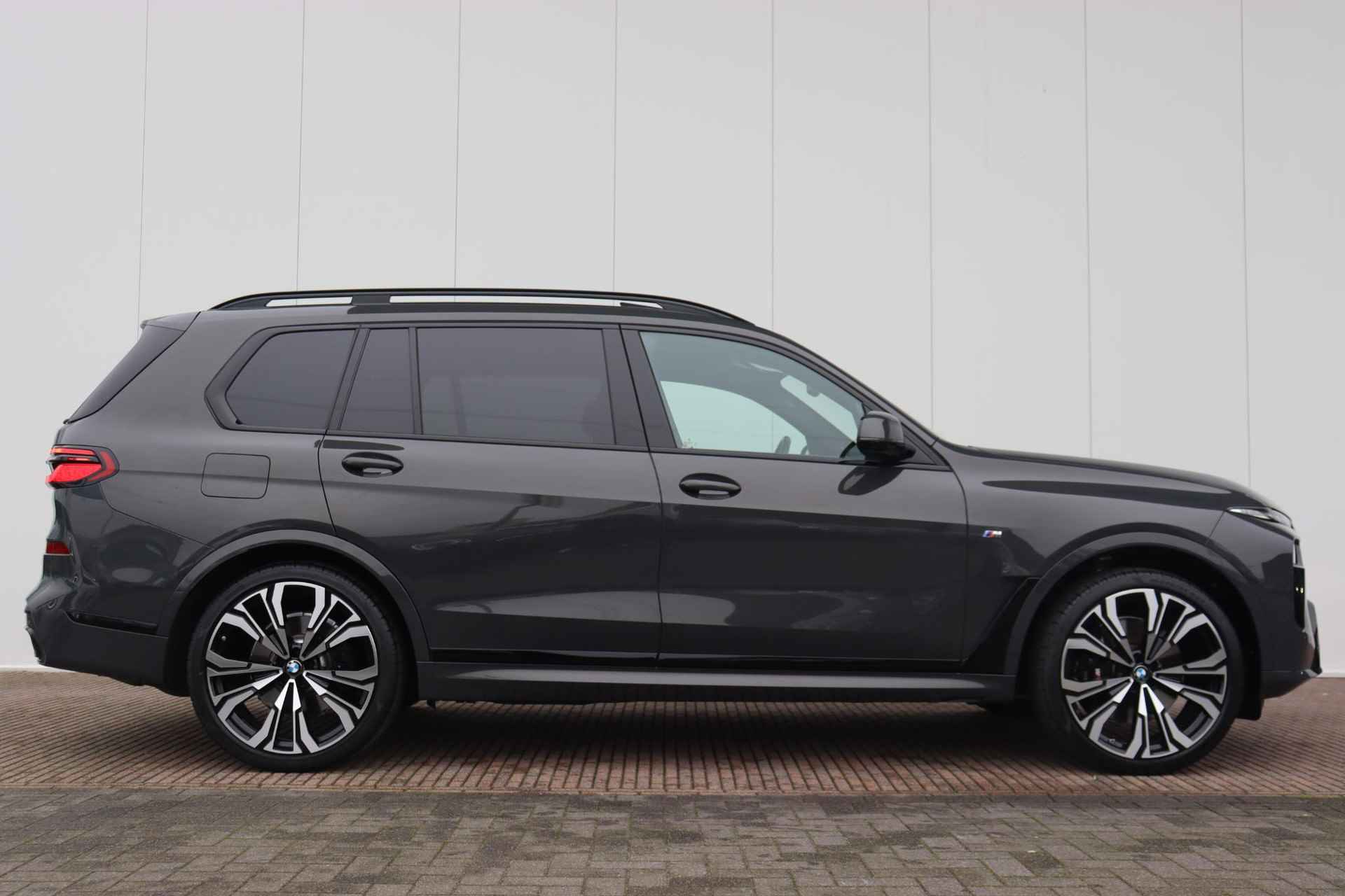 BMW X7 xDrive40i Elektrische trekhaak/ softclose/ Harman Kardon/ Head-up display/ 23 inch/ Pano-dak - 4/52