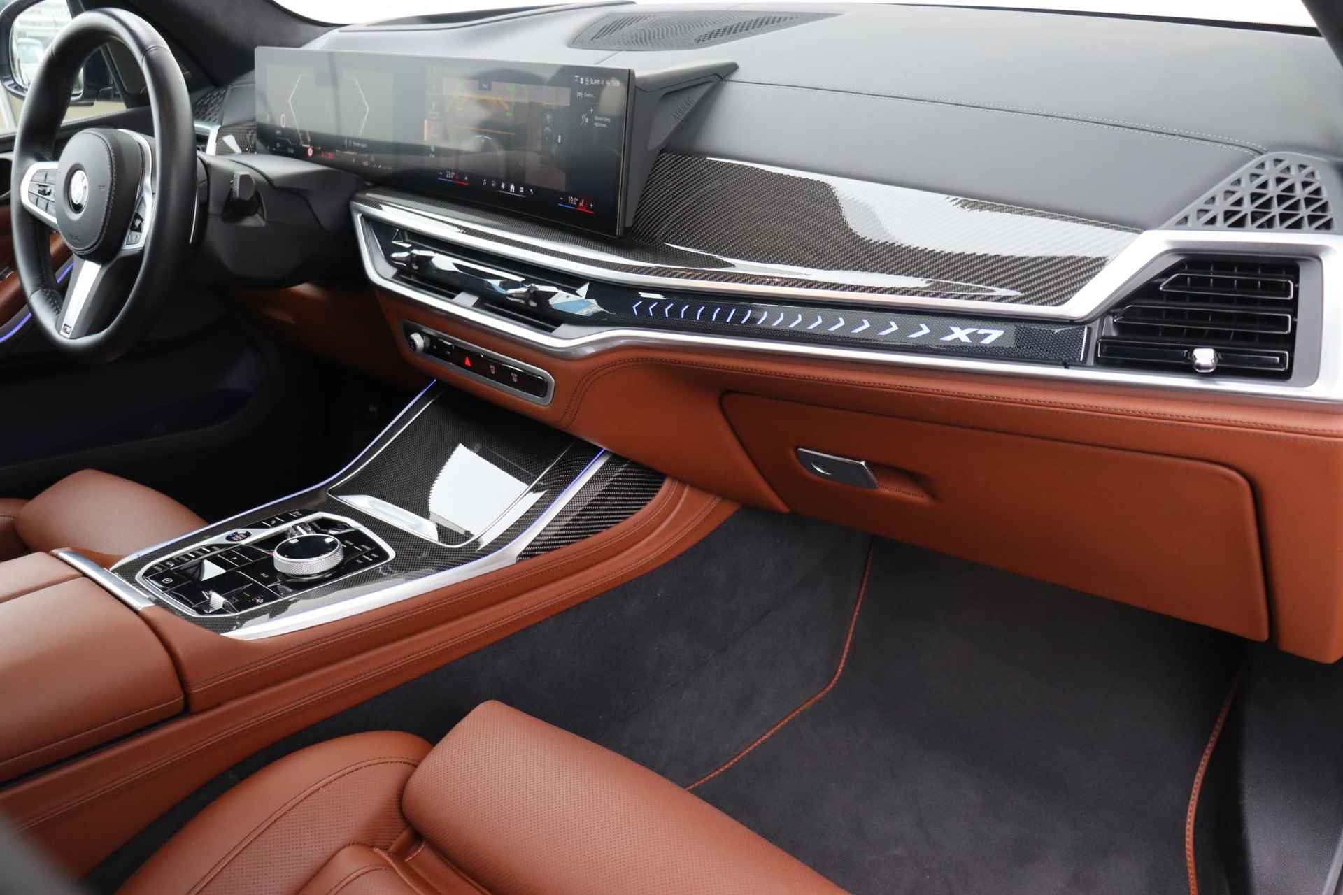 BMW X7 xDrive40i Elektrische trekhaak/ softclose/ Harman Kardon/ Head-up display/ 23 inch/ Pano-dak - 12/52