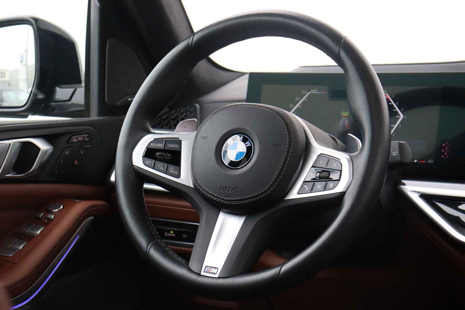 BMW X7 xDrive40i Elektrische trekhaak/ softclose/ Harman Kardon/ Head-up display/ 23 inch/ Pano-dak - 21/52