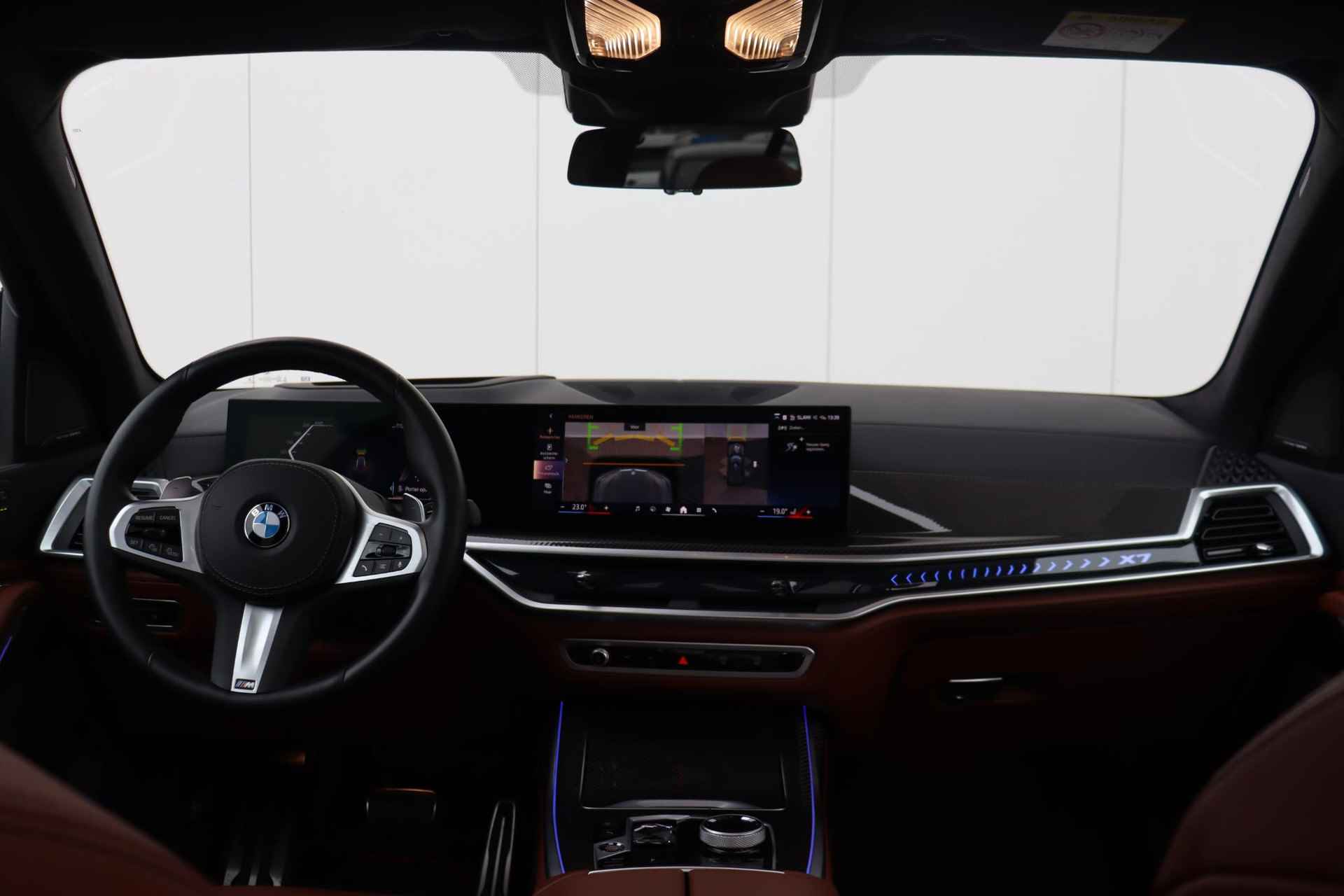 BMW X7 xDrive40i Elektrische trekhaak/ softclose/ Harman Kardon/ Head-up display/ 23 inch/ Pano-dak - 22/52