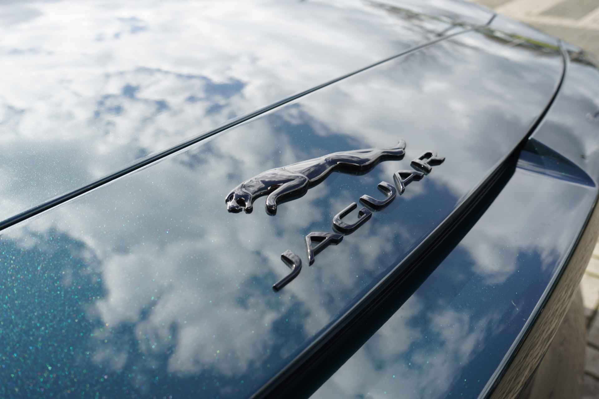 Jaguar F-Type P300 RWD R-Dynamic | Facelift | British Racing Green | Meridian Audio | - 8/28