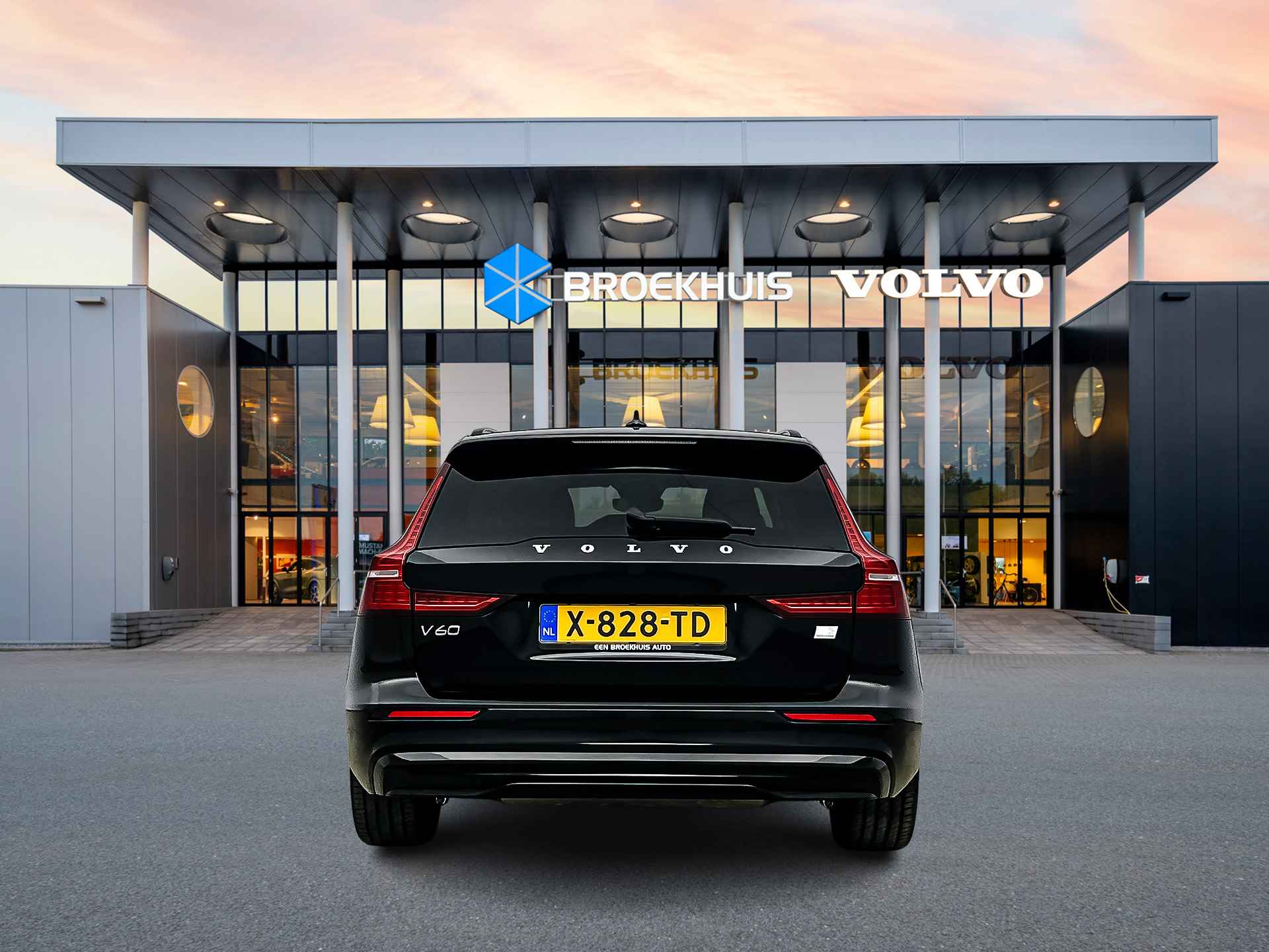 Volvo V60 T6 Recharge AWD Plus Dark | 19" | Extra getint glas | Leder | Adaptieve cruise | BLIS | Elektrische stoelen | Keyless | Stoel/st - 7/34