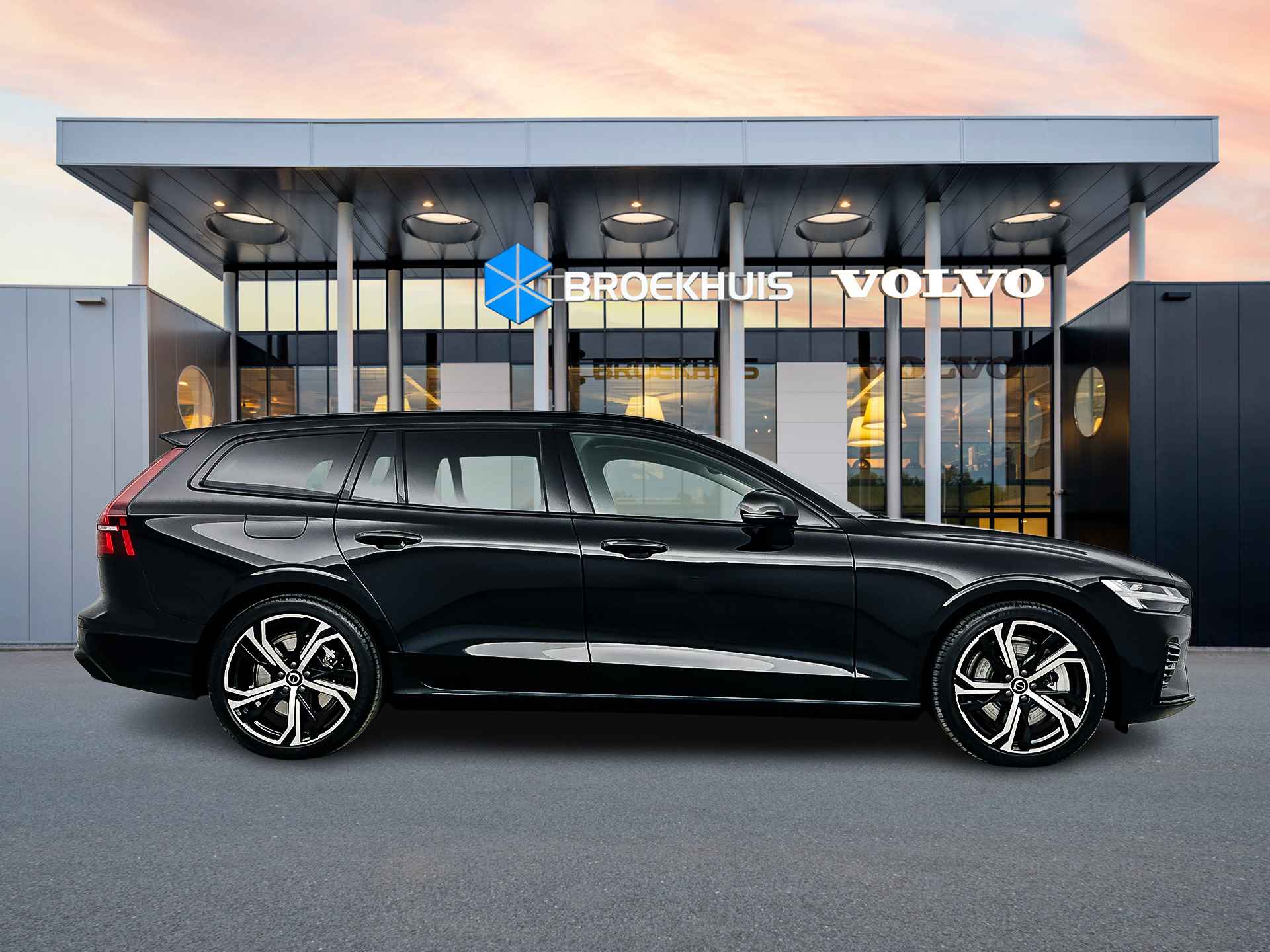 Volvo V60 T6 Recharge AWD Plus Dark | 19" | Extra getint glas | Leder | Adaptieve cruise | BLIS | Elektrische stoelen | Keyless | Stoel/st - 8/34