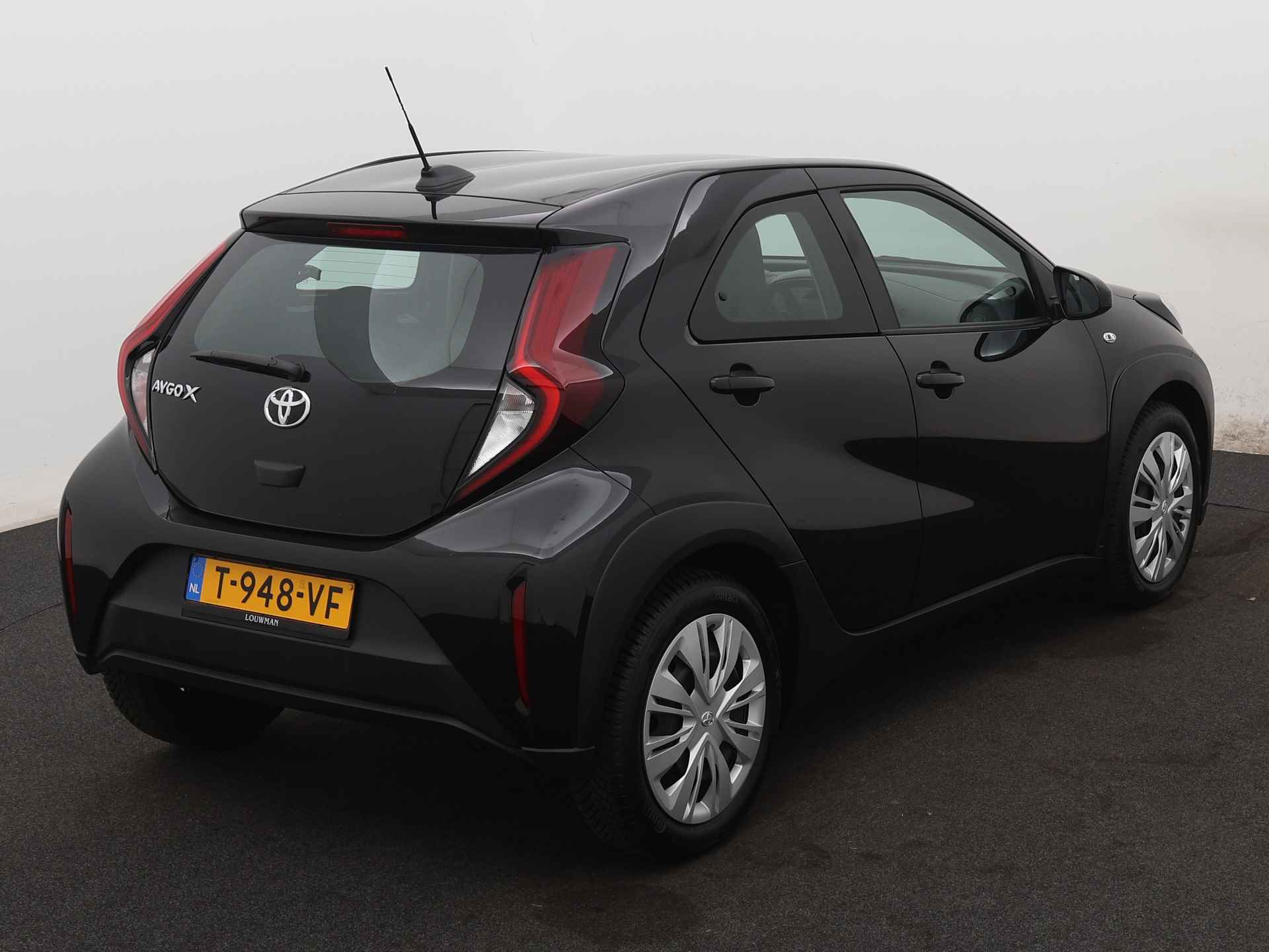 Toyota Aygo X 1.0 VVT-i MT Play | Apple Carplay / Android Auto | Parkeercamera | - 18/43